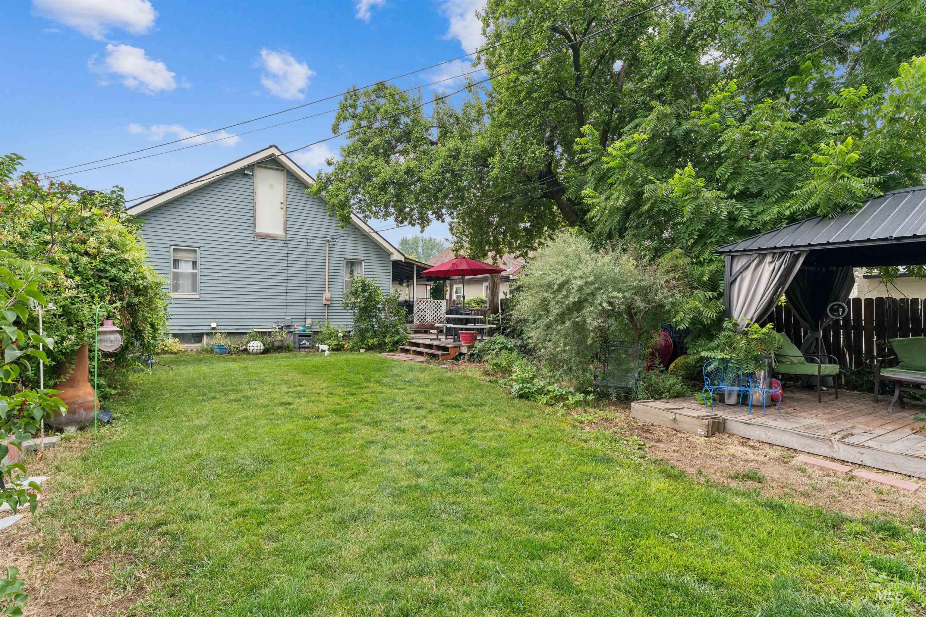 412 E Pine Avenue Property Photo 41