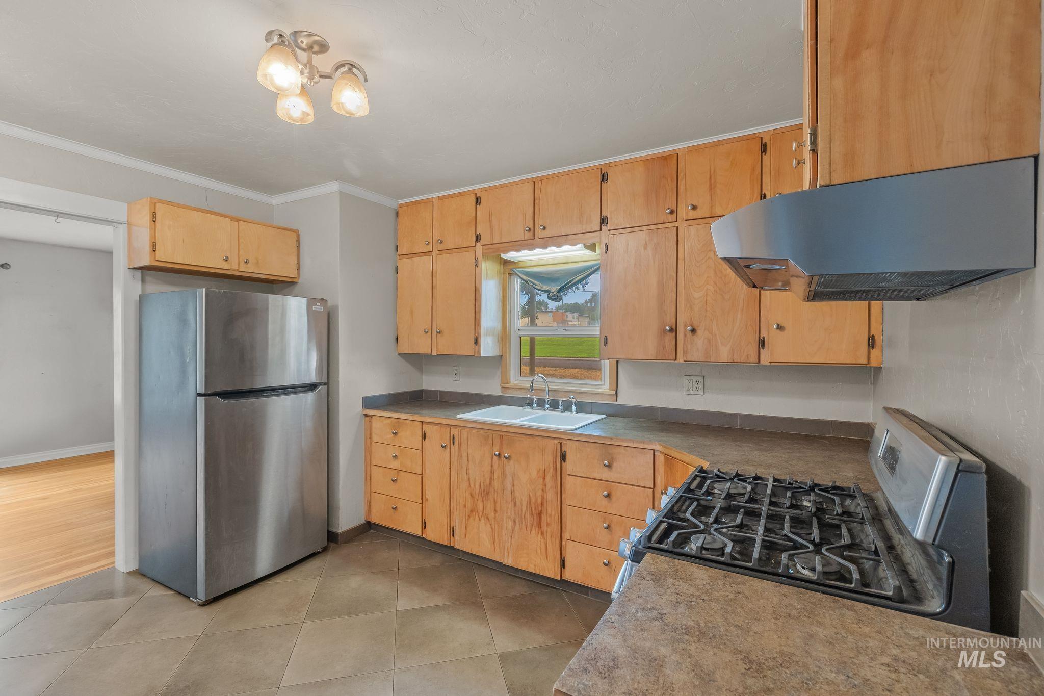 1517 11th Avenue Property Photo 10