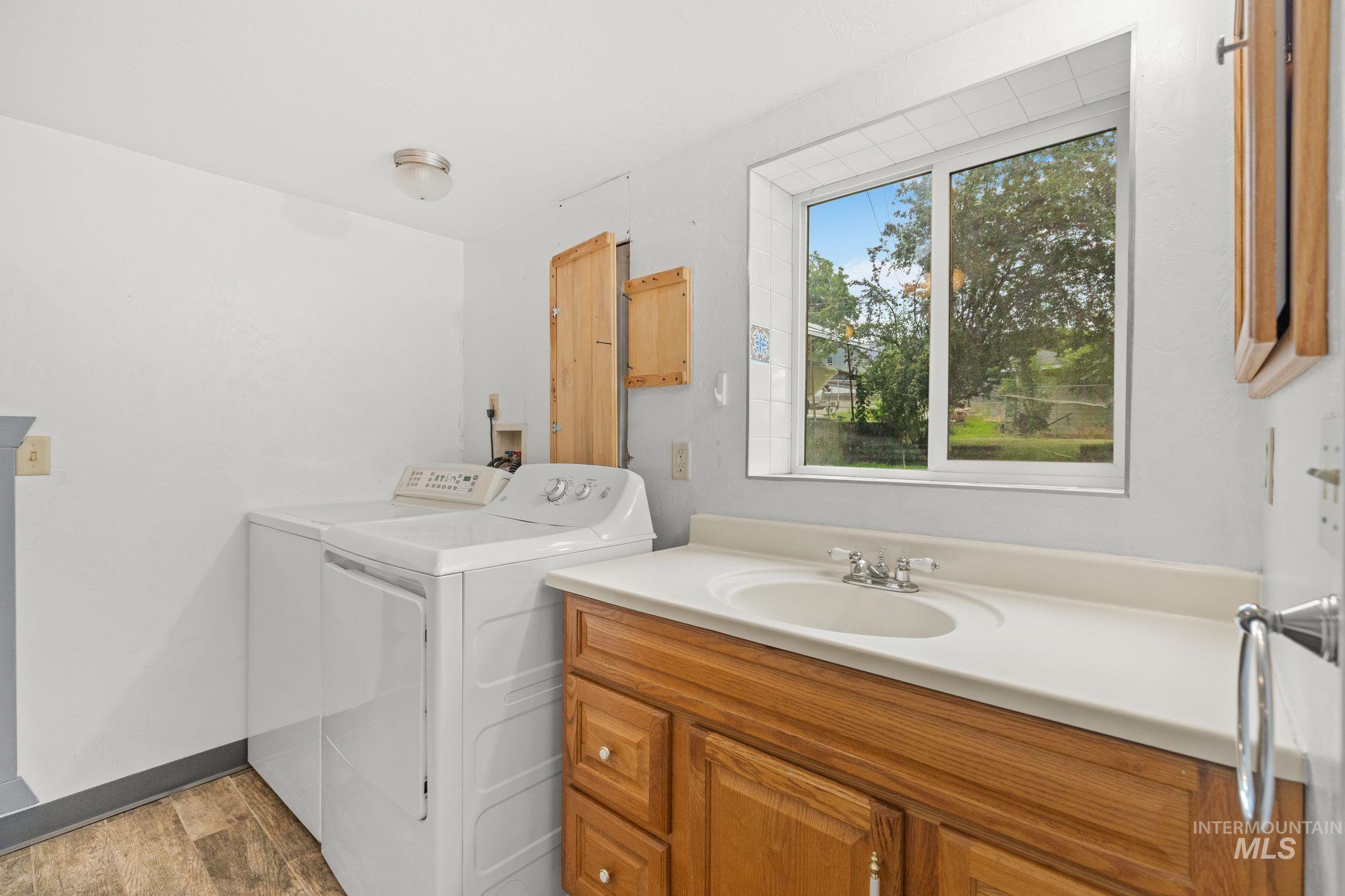1517 11th Avenue Property Photo 25