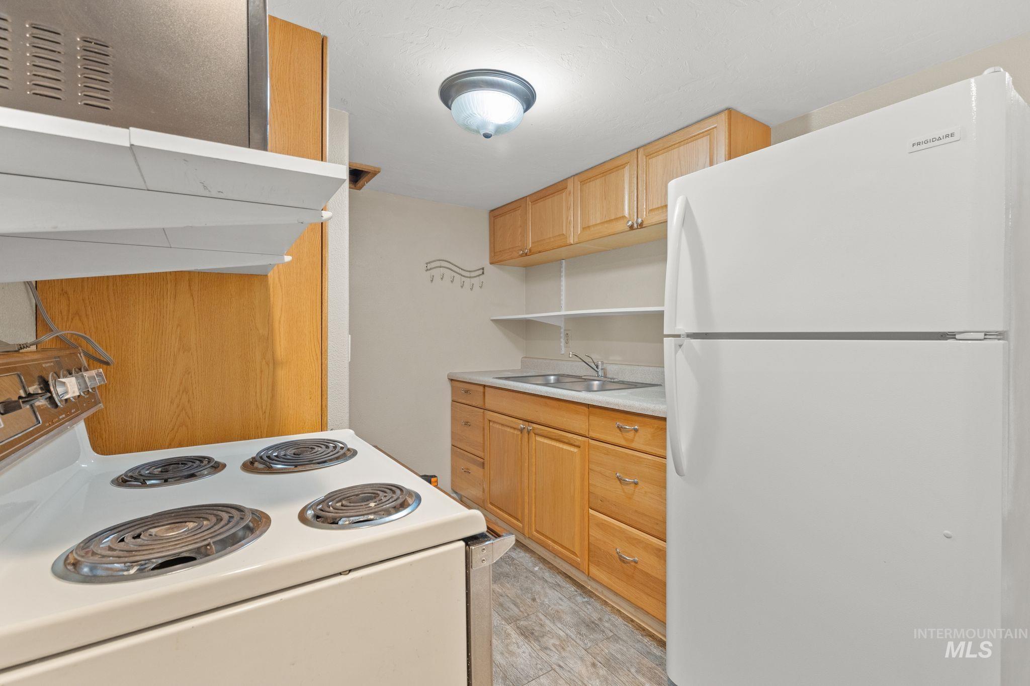1517 11th Avenue Property Photo 27