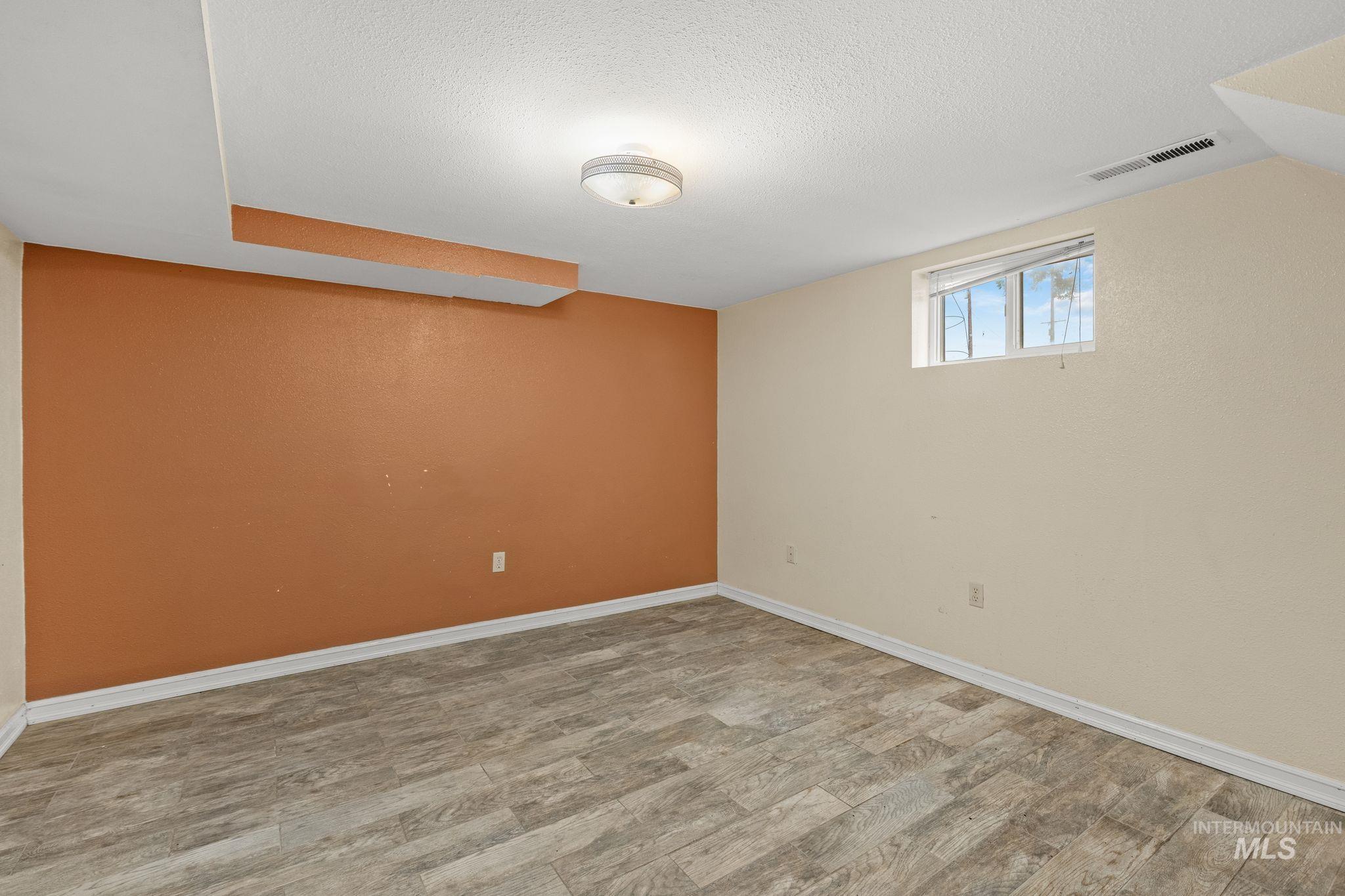 1517 11th Avenue Property Photo 30