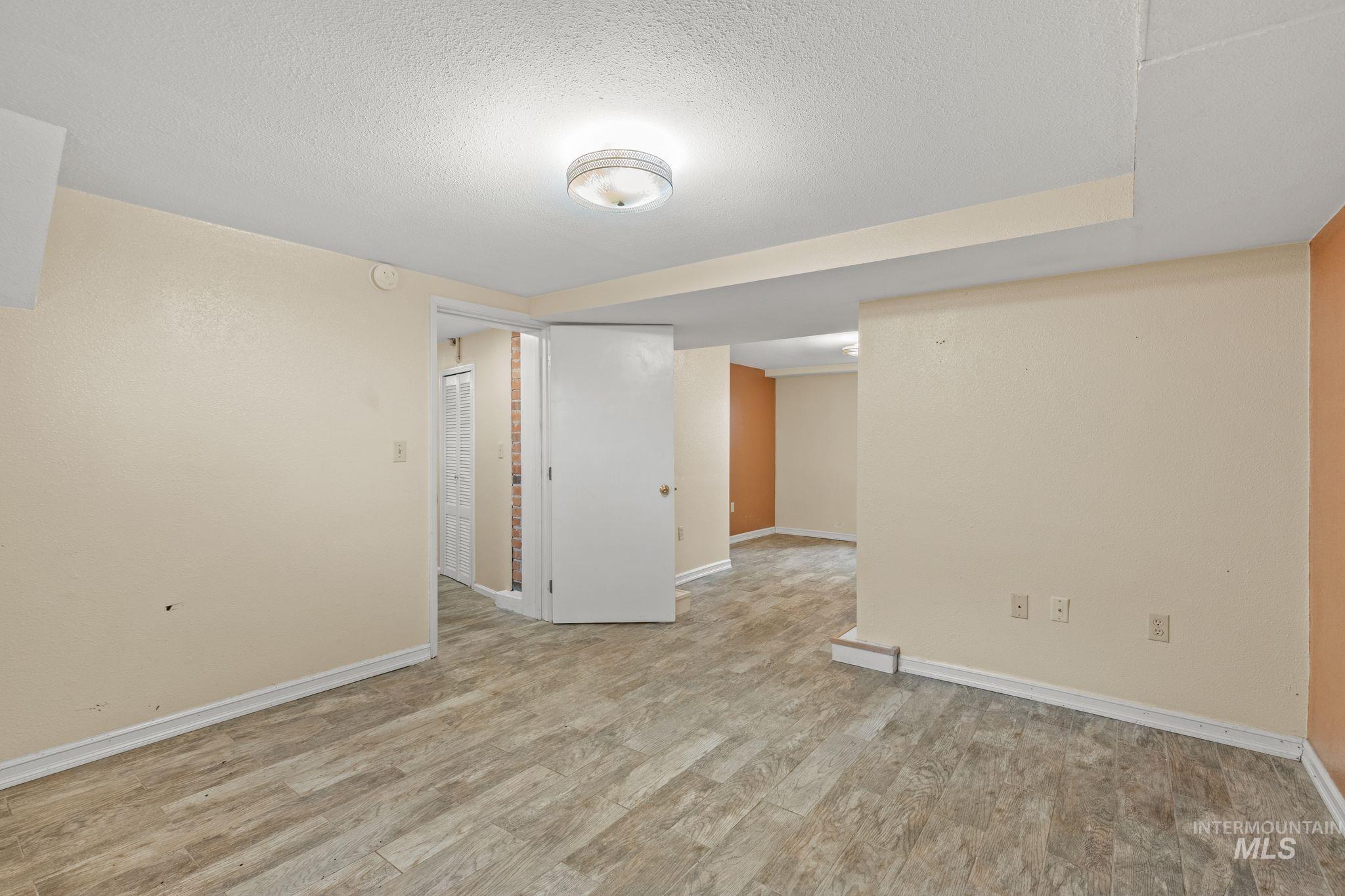 1517 11th Avenue Property Photo 32