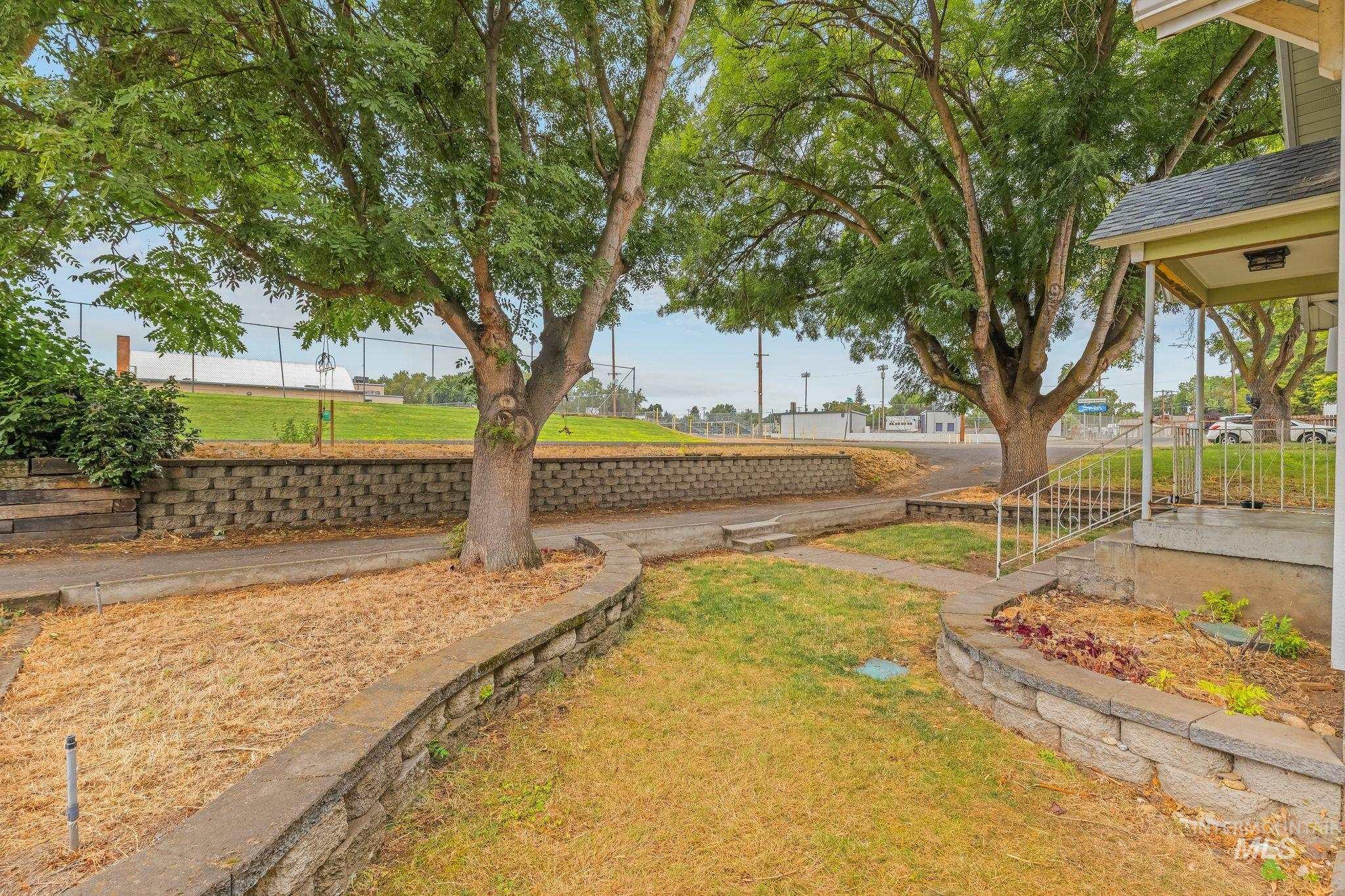 1517 11th Avenue Property Photo 39