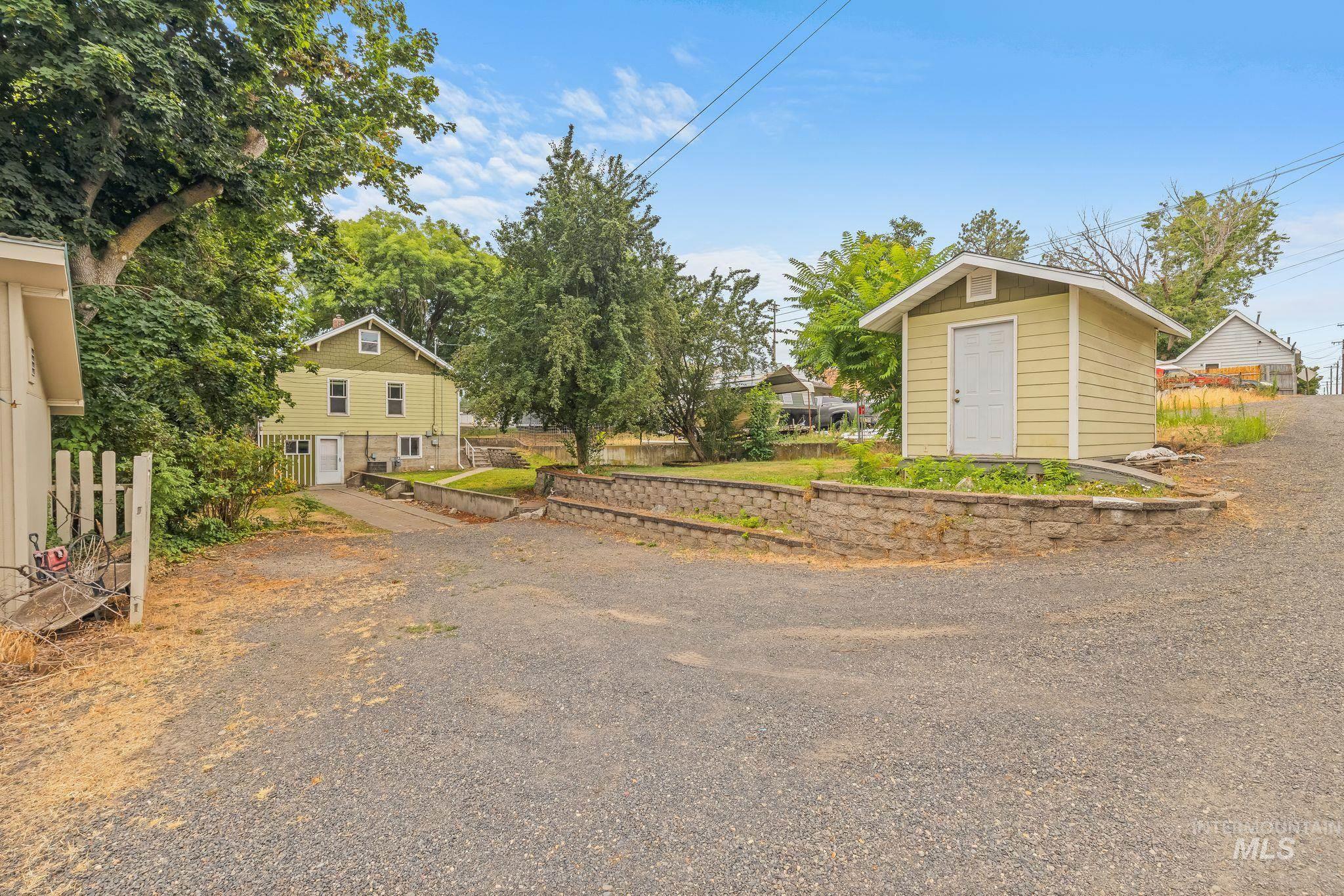 1517 11th Avenue Property Photo 40