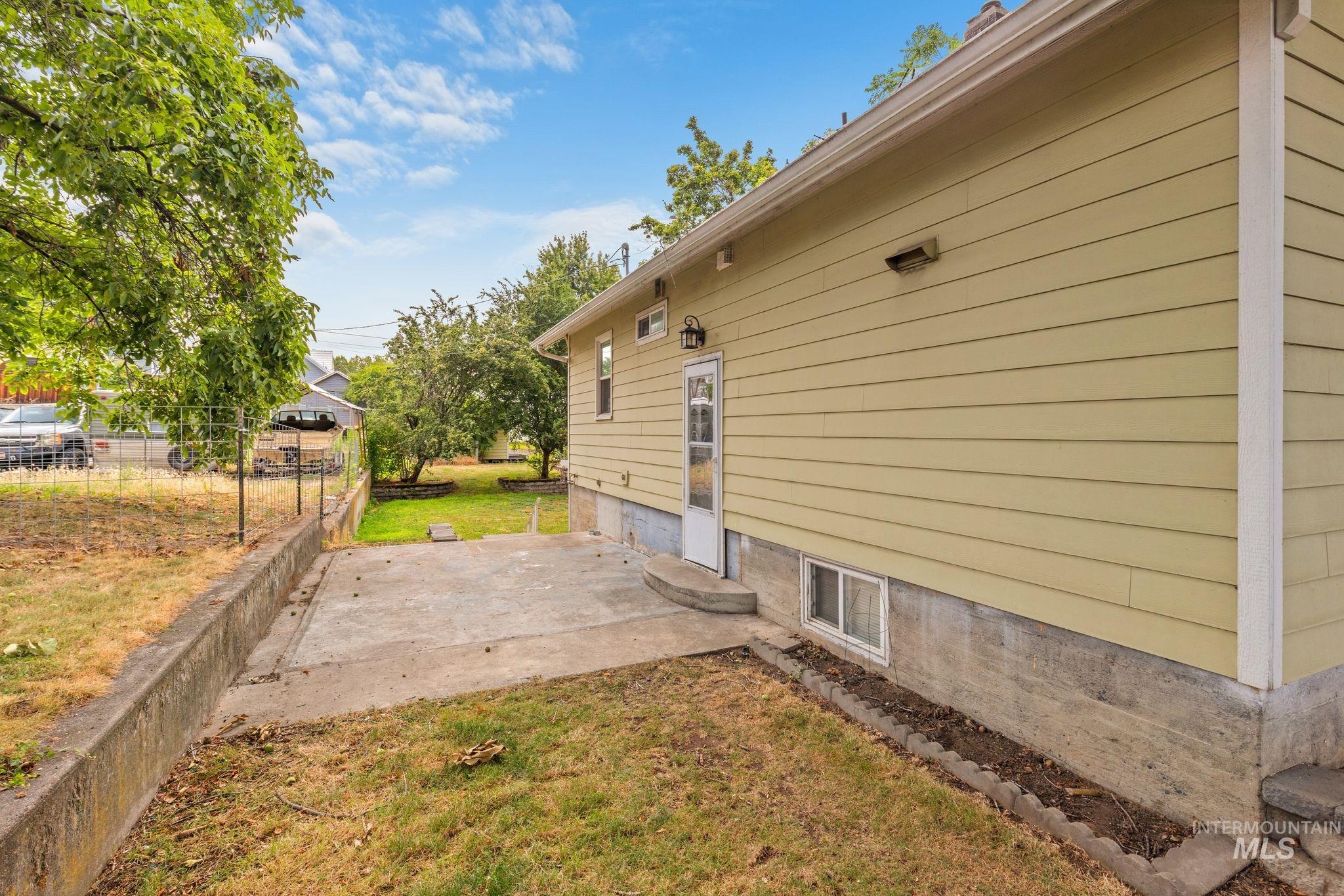 1517 11th Avenue Property Photo 45