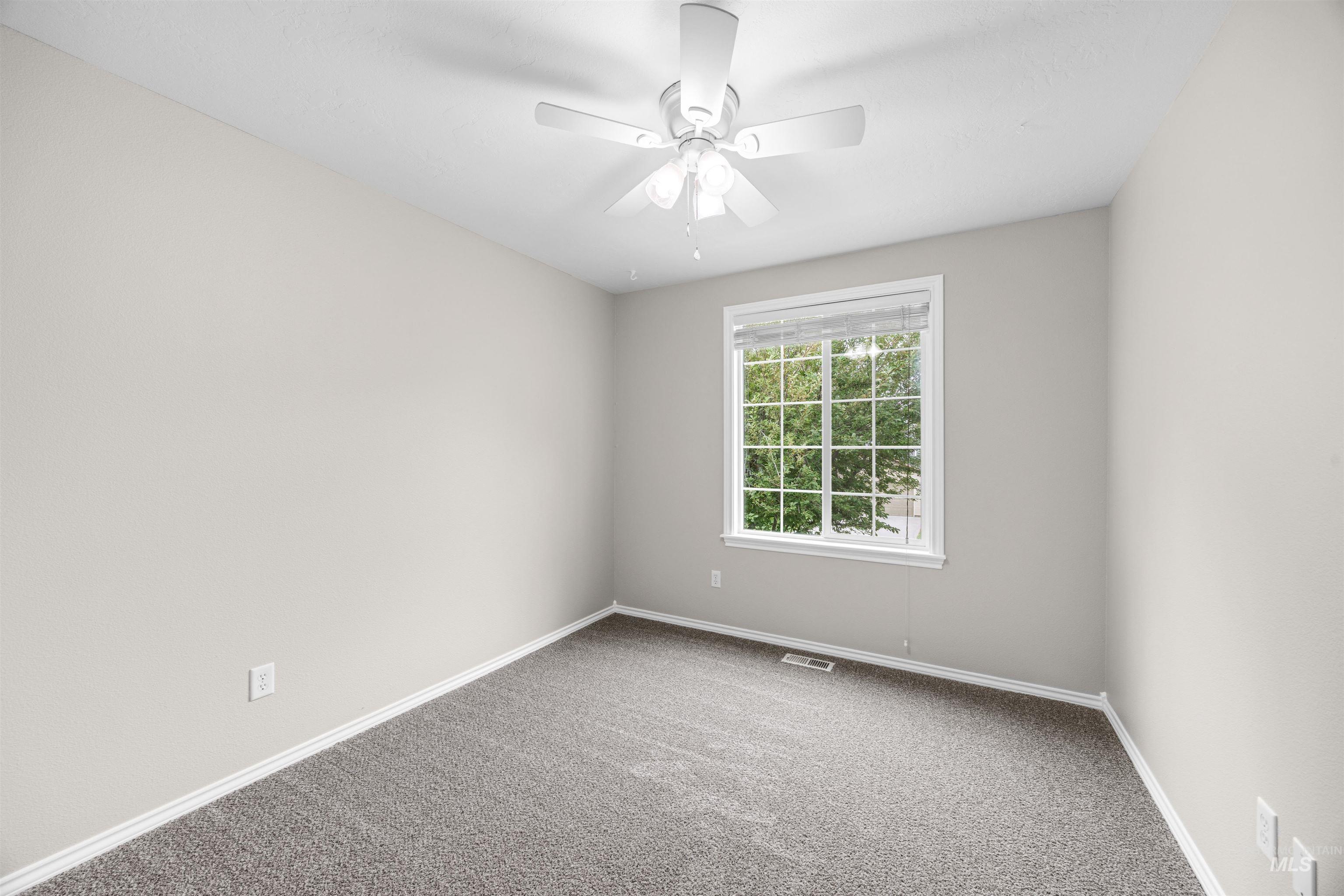 1671 W Apgar Creek Dr. Property Photo 27