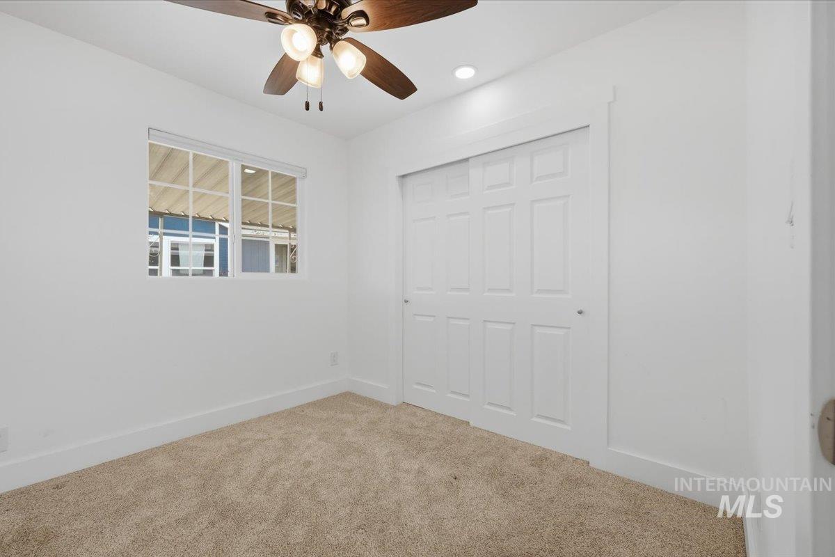 2038 Blue Spruce Ln Property Photo 9