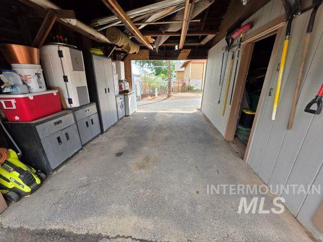 411 29th St Property Photo 22