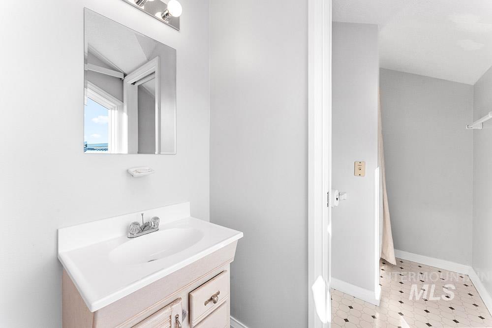 41 Whitehawk Way Property Photo 29