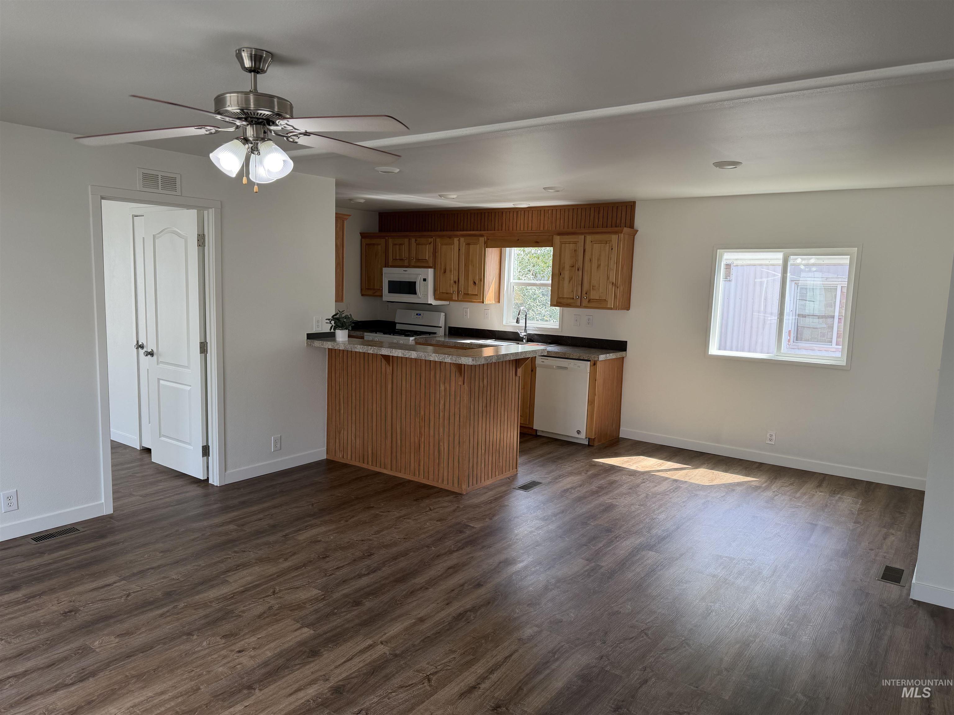 181 N Liberty Street Property Photo 3