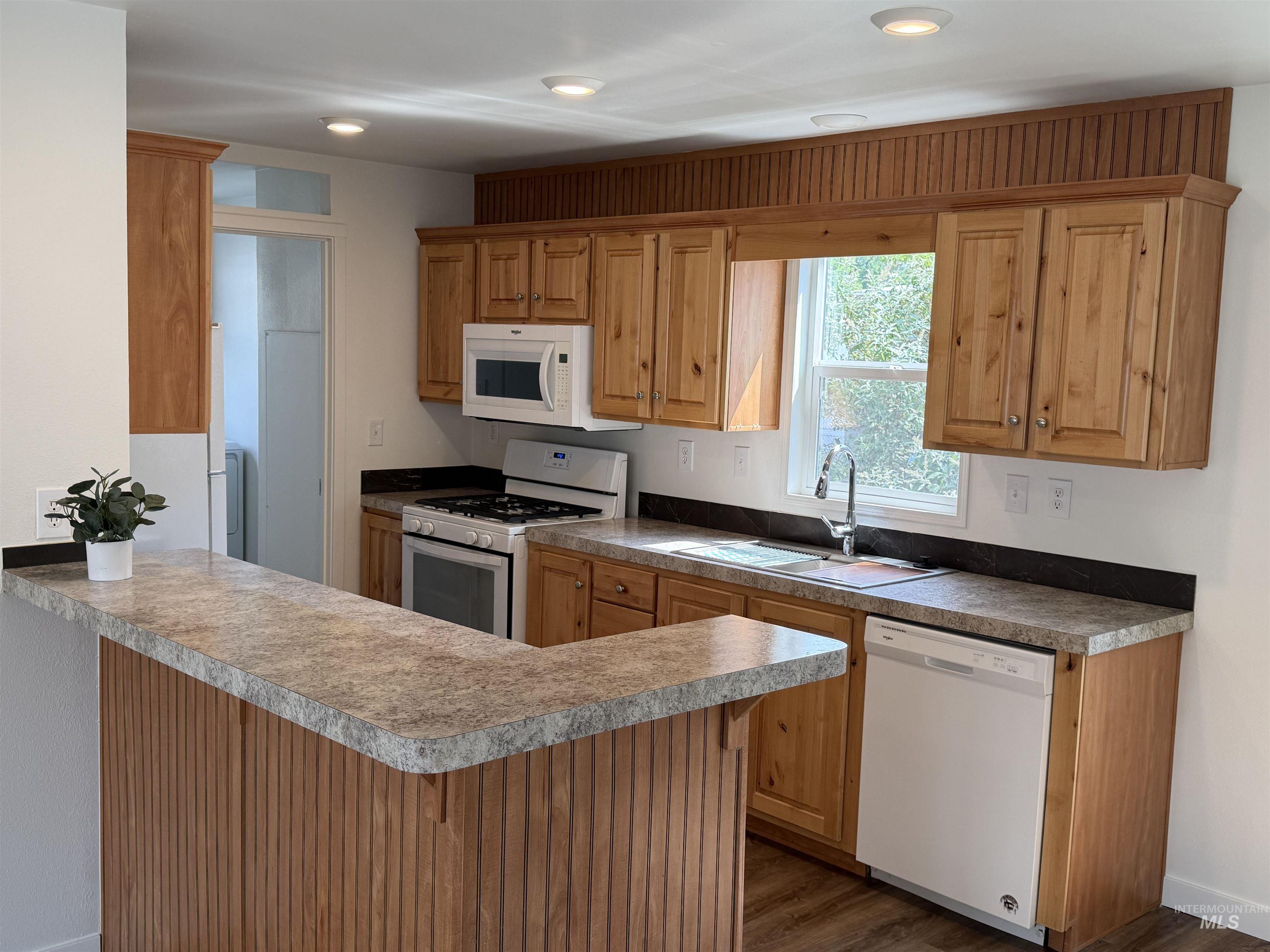 181 N Liberty Street Property Photo 4