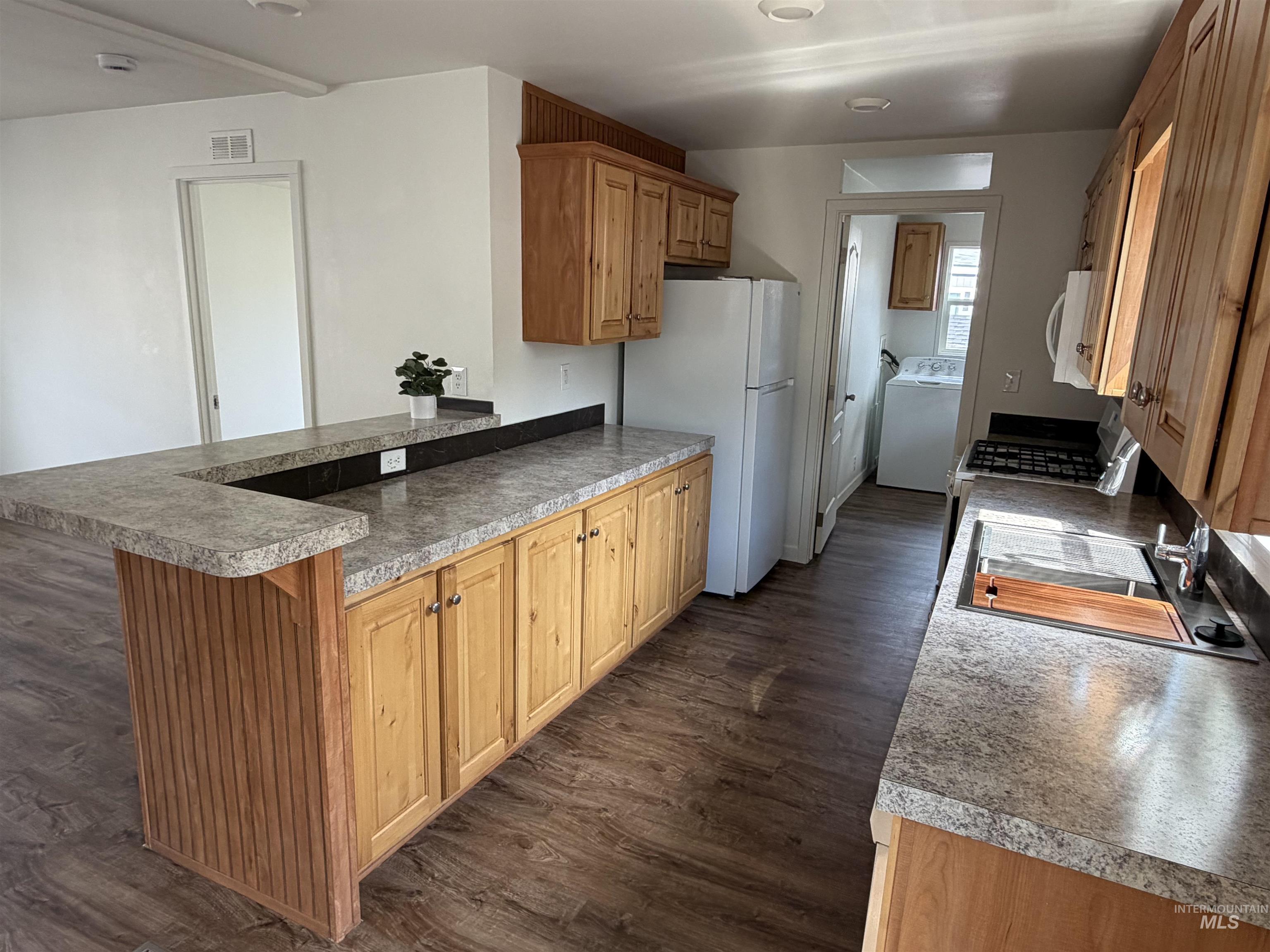 181 N Liberty Street Property Photo 6