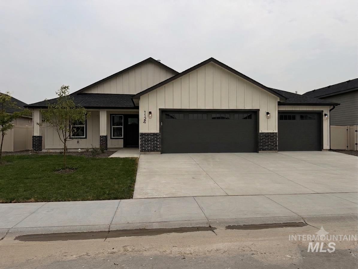 1124 Velvet Loop Property Photo 1