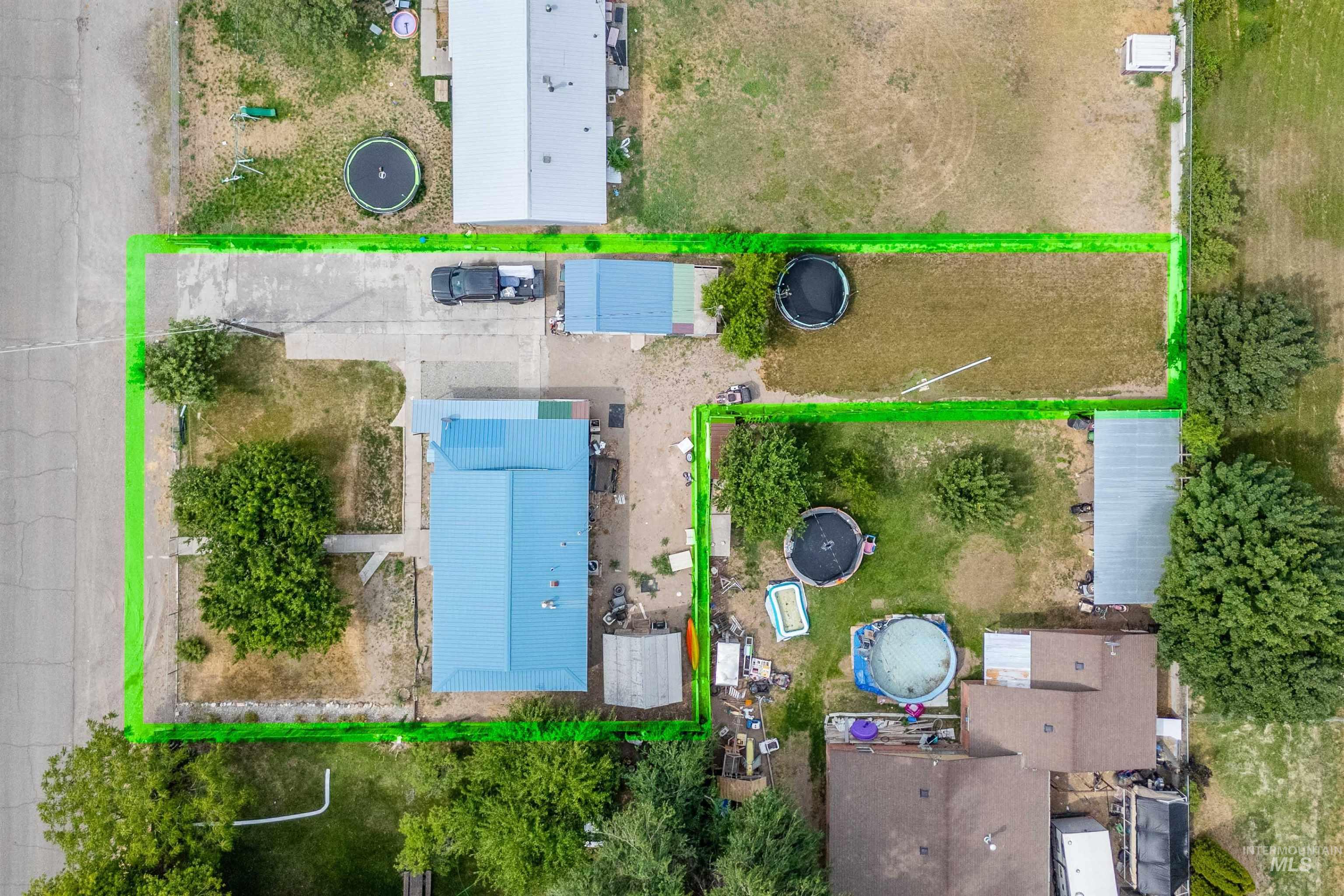 1834 V Street Property Photo 34