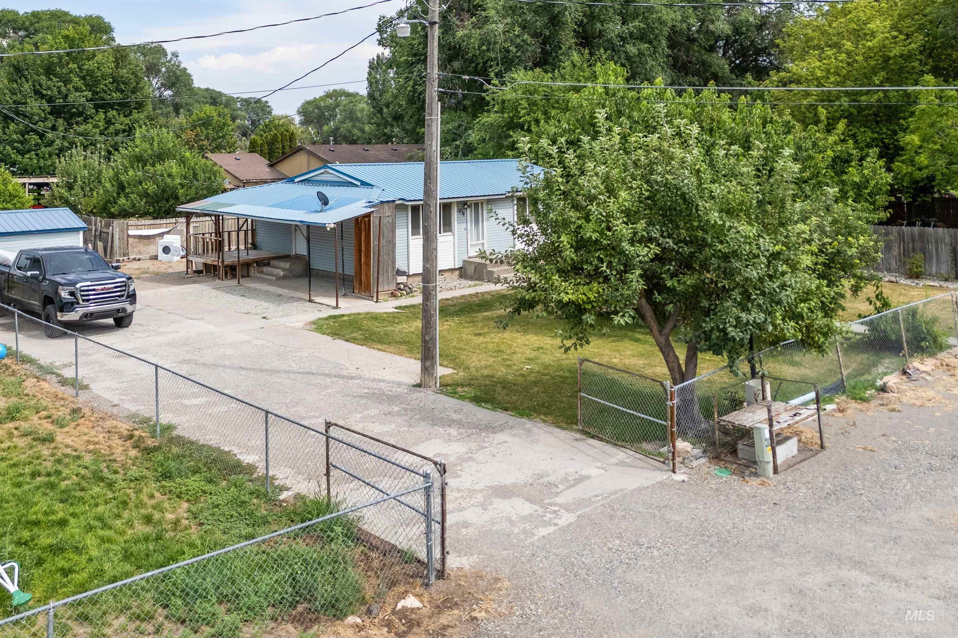 1834 V Street Property Photo 35