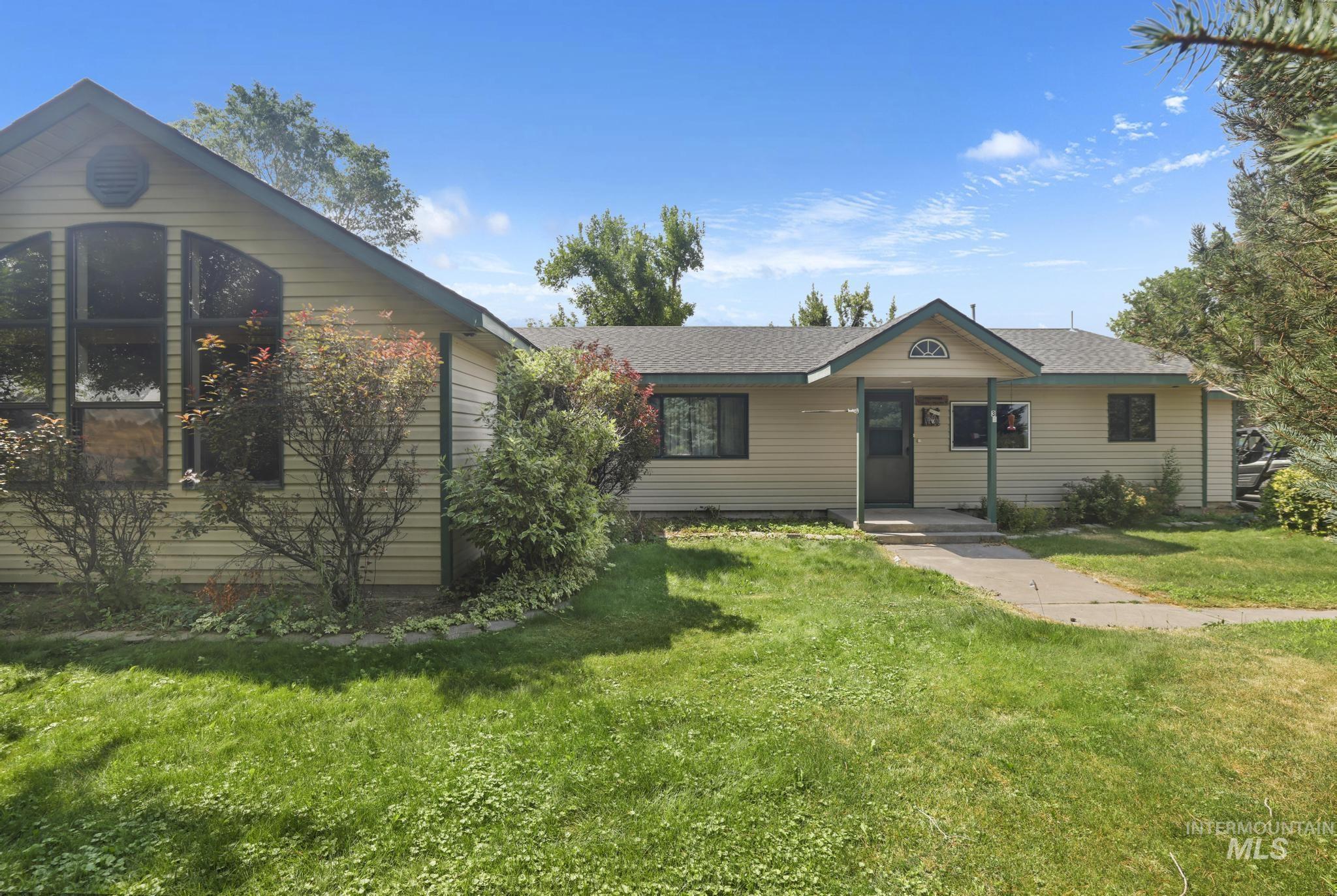 35 Sun Meadows E
