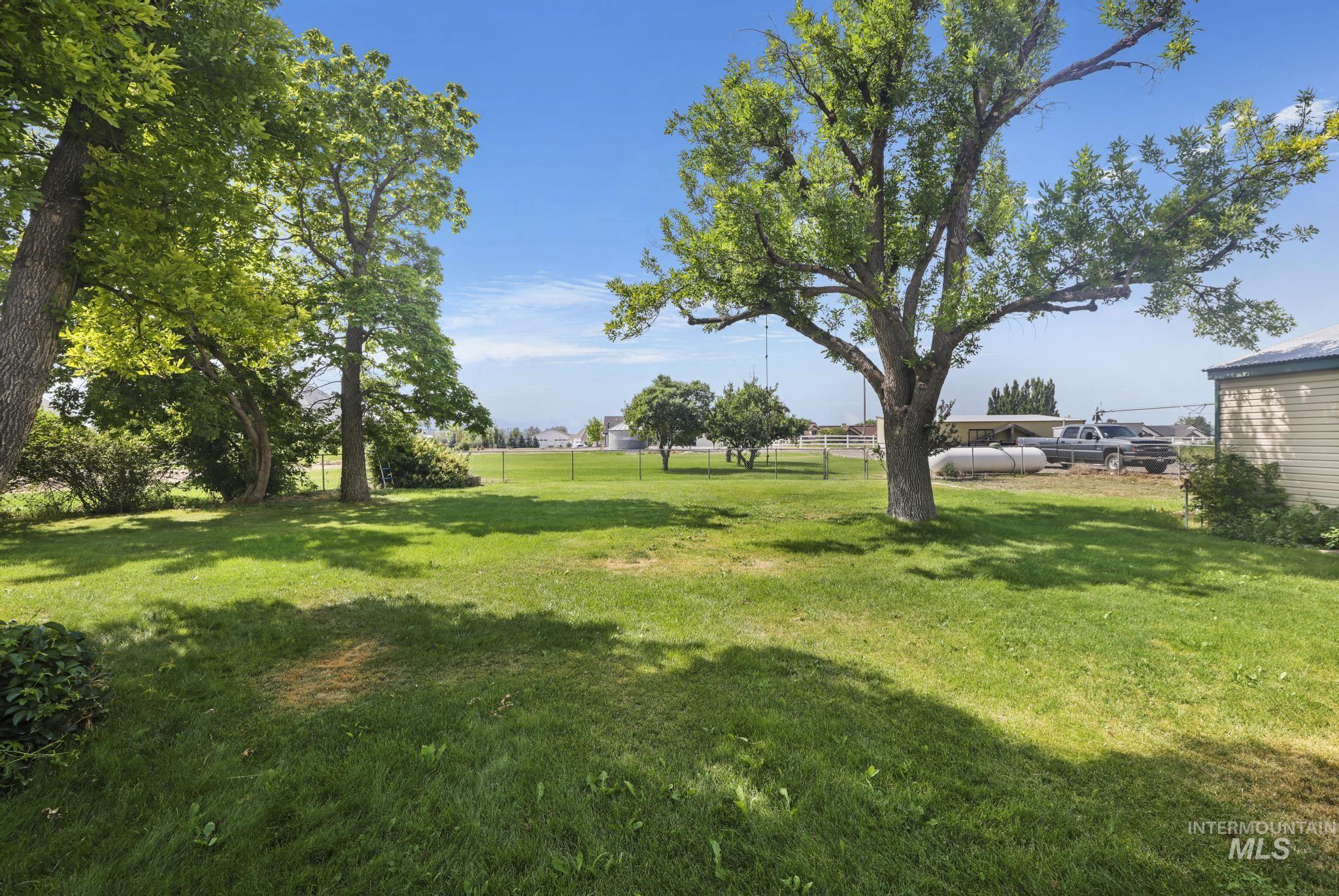 35 Sun Meadows E Property Photo 37