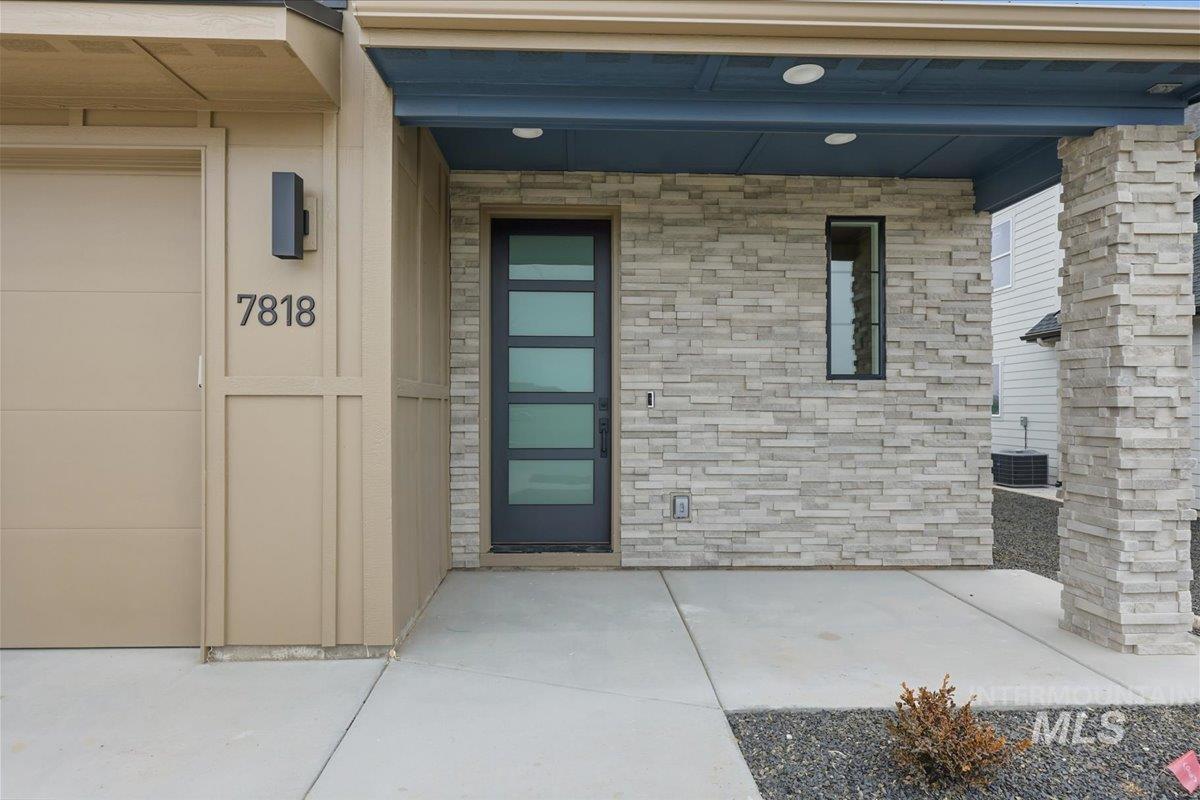 7818 Flathead Lake St Property Photo 2