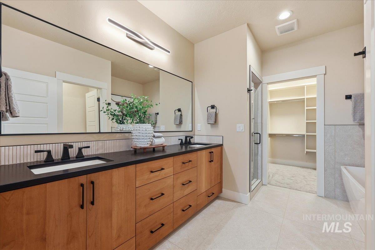 7818 Flathead Lake St Property Photo 23