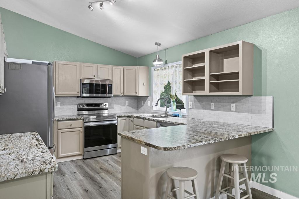 110 E Mckinley St. Property Photo 15