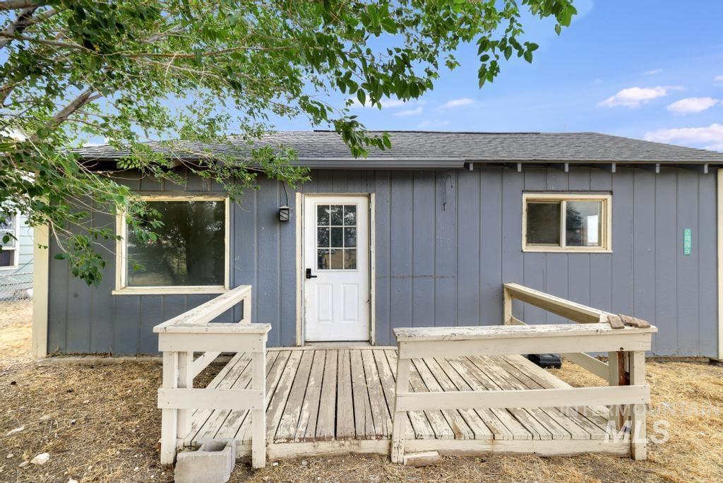 2449 Idaho Ave Property Photo 1