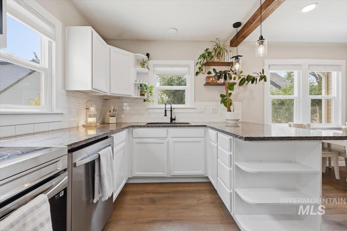 720 17th Avenue S. Property Photo 8