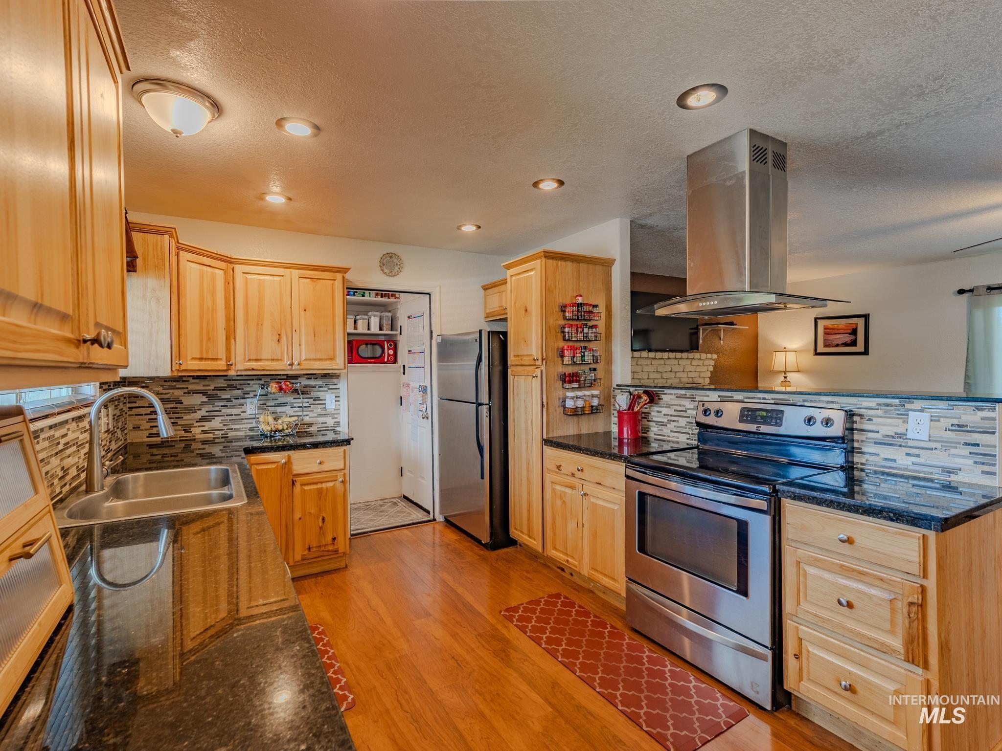 618 Dawn Drive Property Photo 15