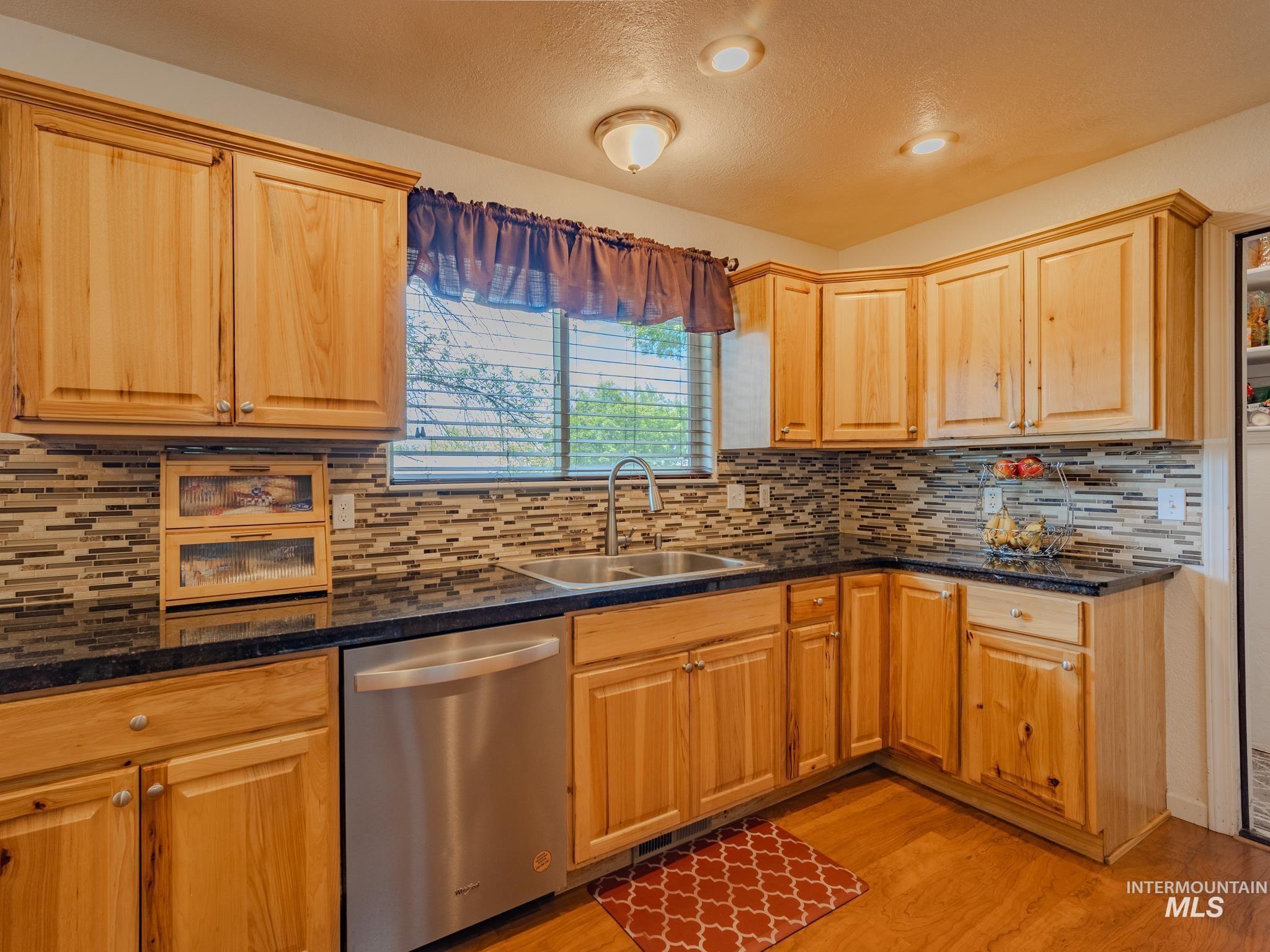 618 Dawn Drive Property Photo 19