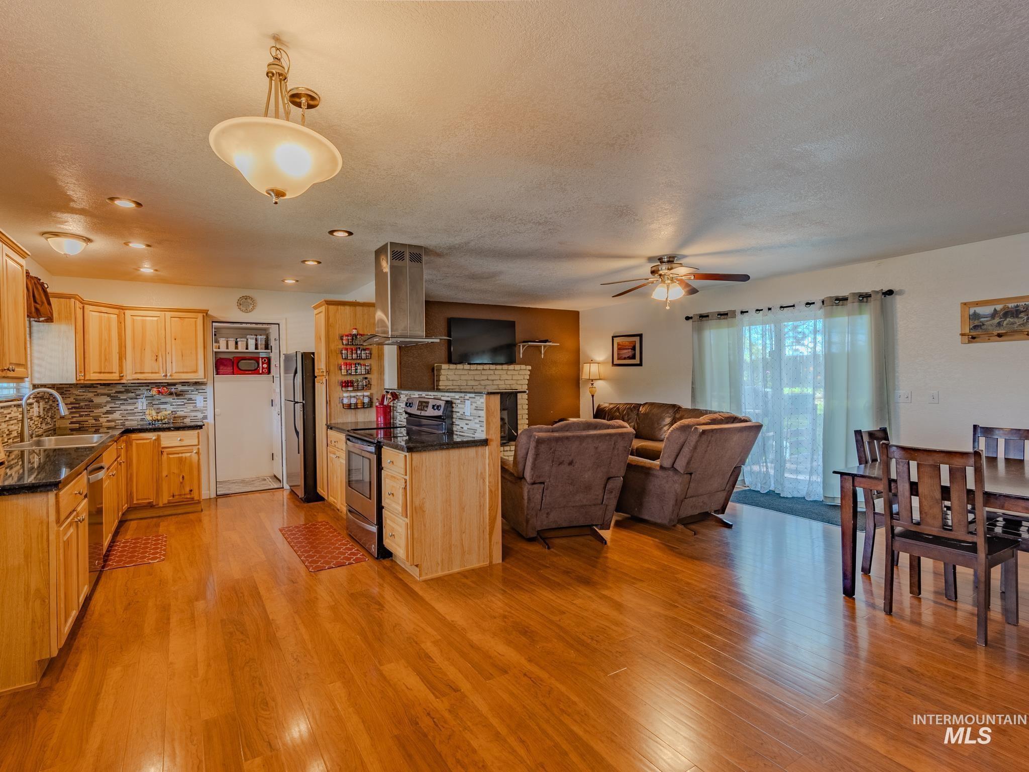 618 Dawn Drive Property Photo 25