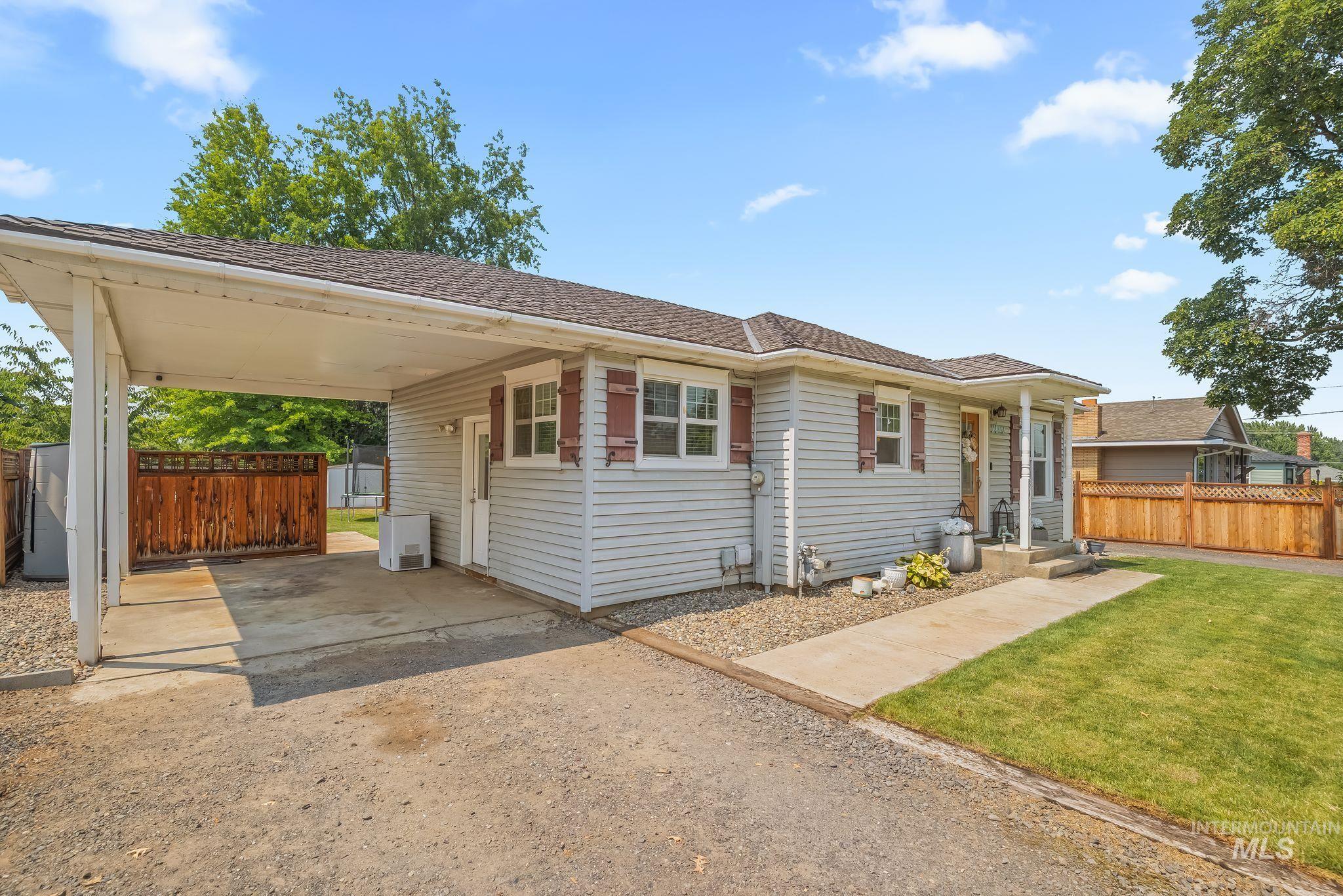3418 6th Street Property Photo 8
