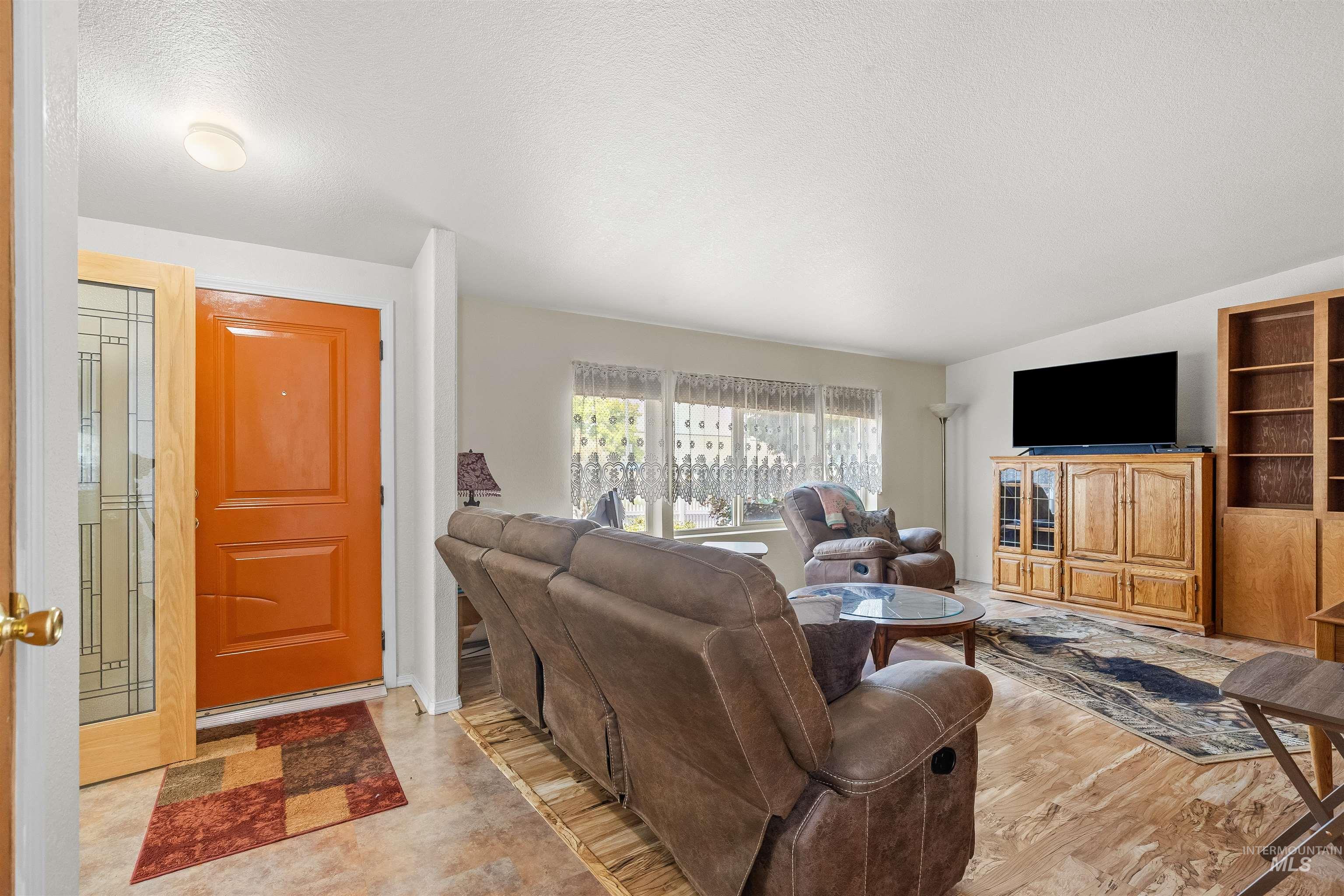 3005 Juniper Drive Property Photo 9