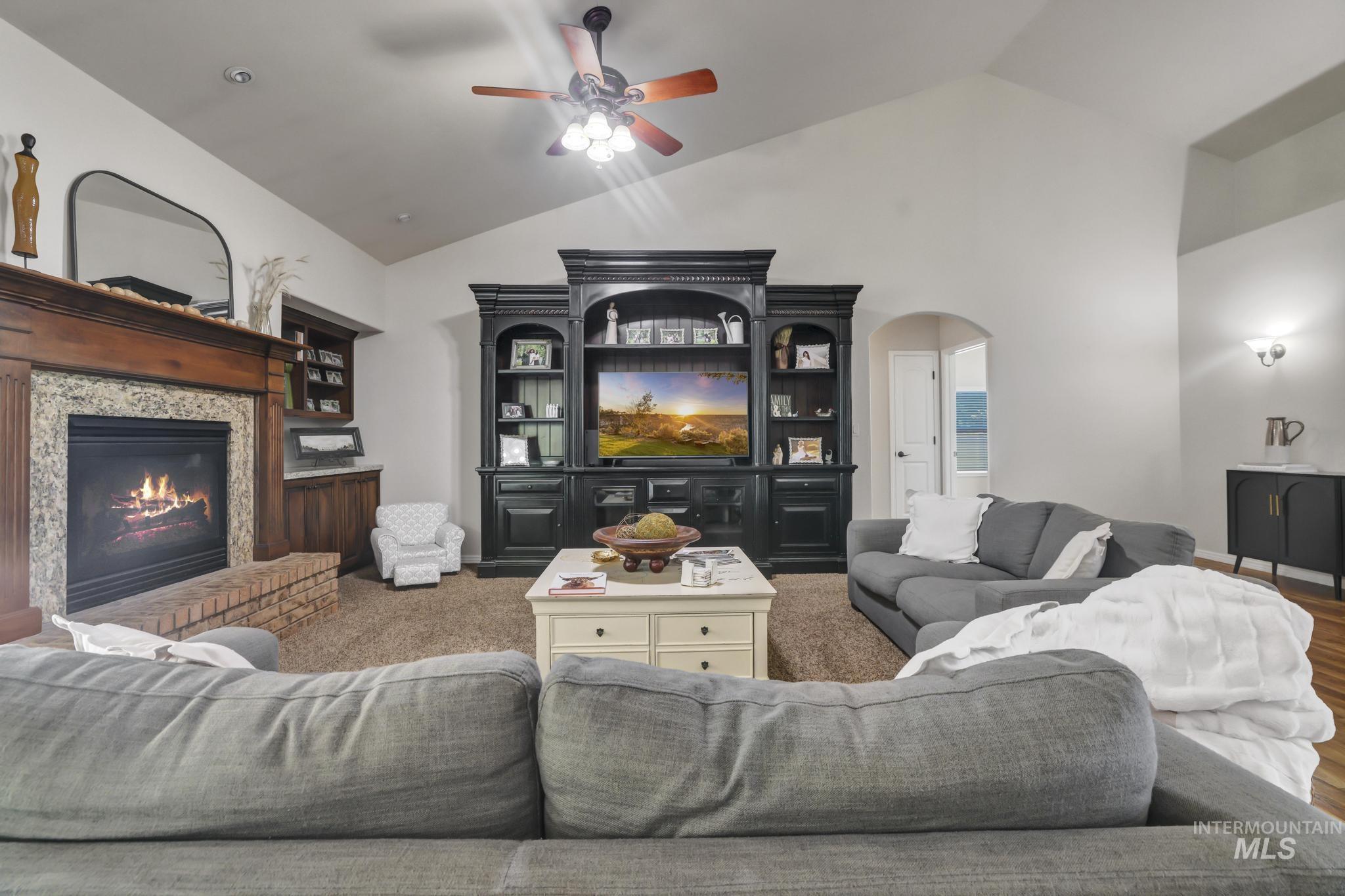 881 Morning Sun Dr Property Photo 14