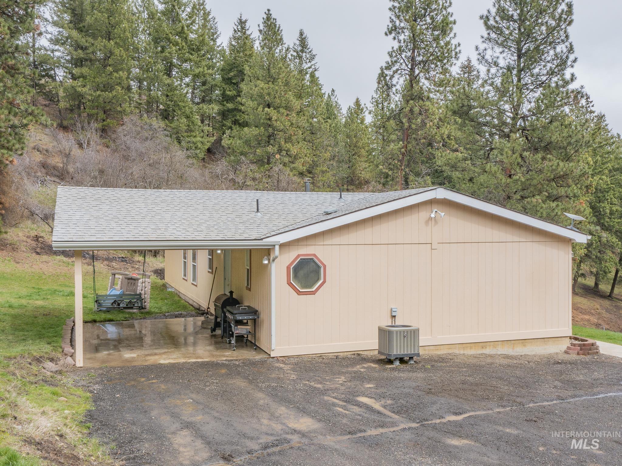 77 Poplar Drive Property Photo 10