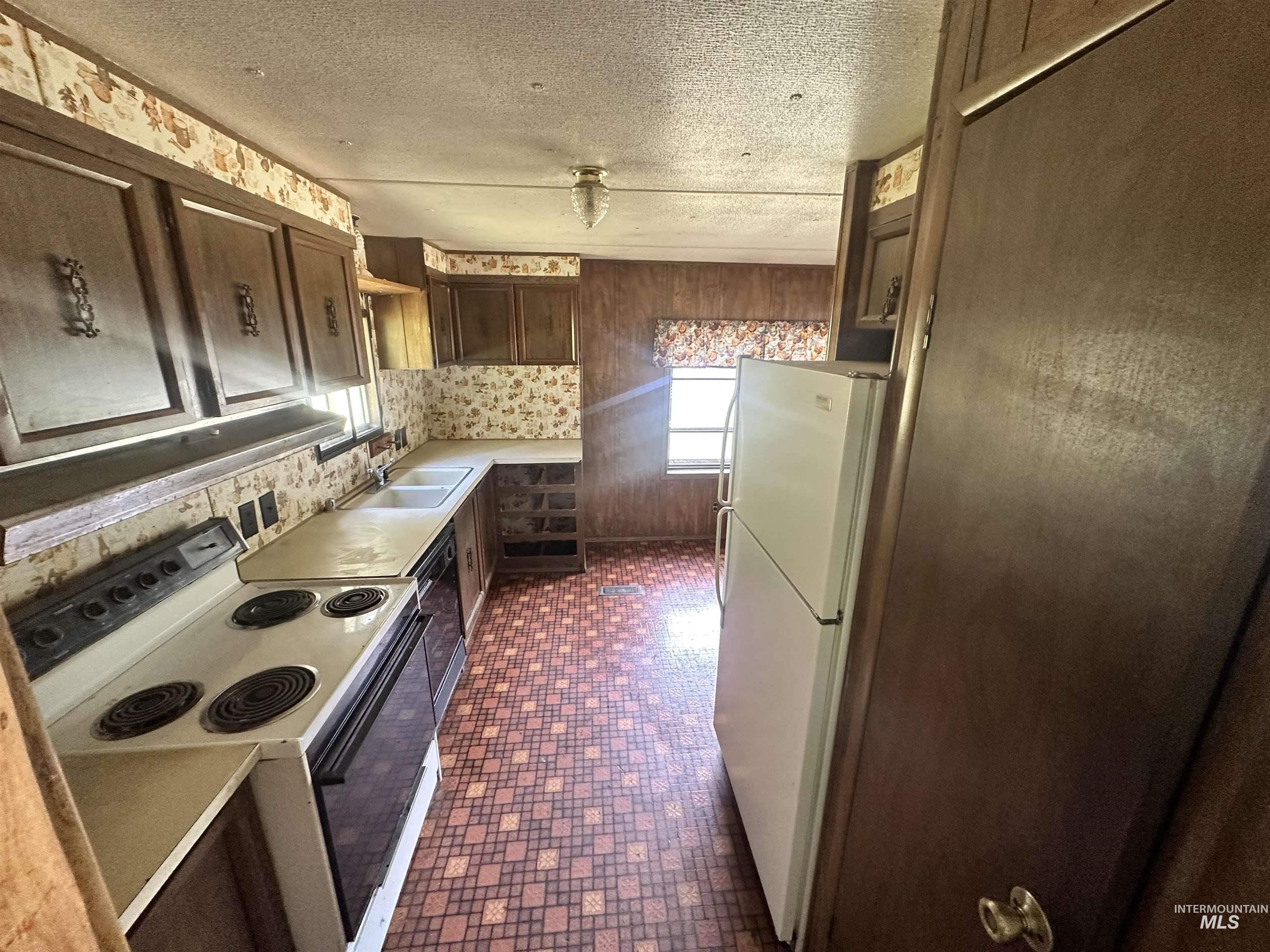 140 Ridgeway Property Photo 17