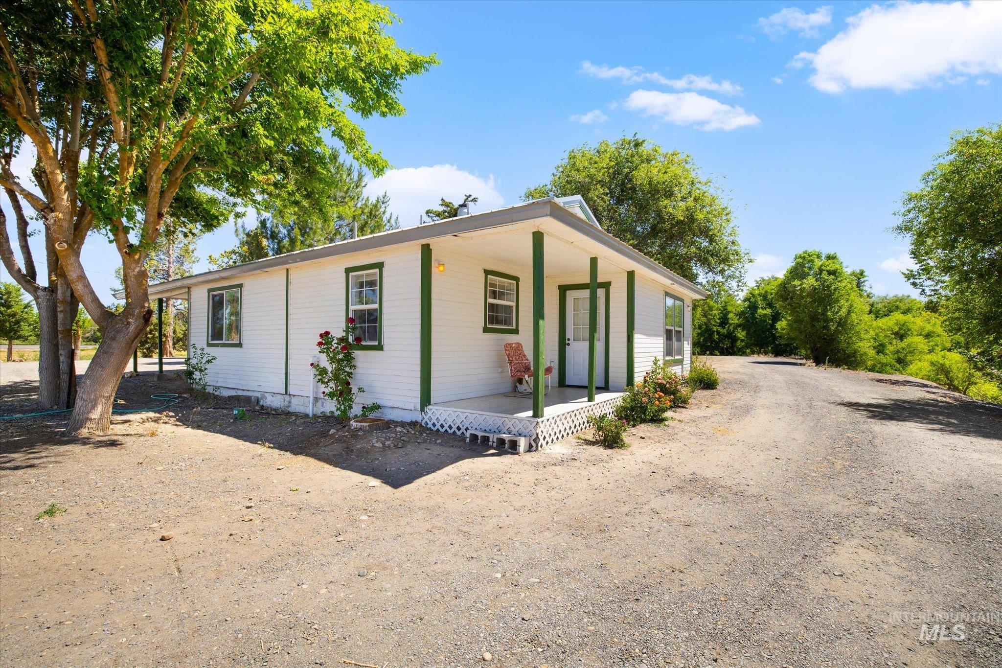 1199 County Rd 70 Property Photo 32