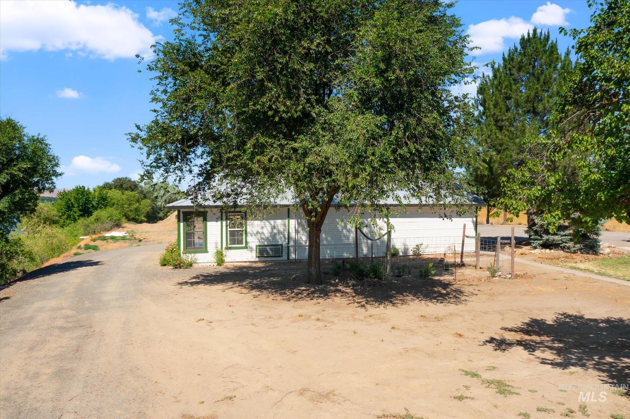 1199 County Rd 70 Property Photo 33