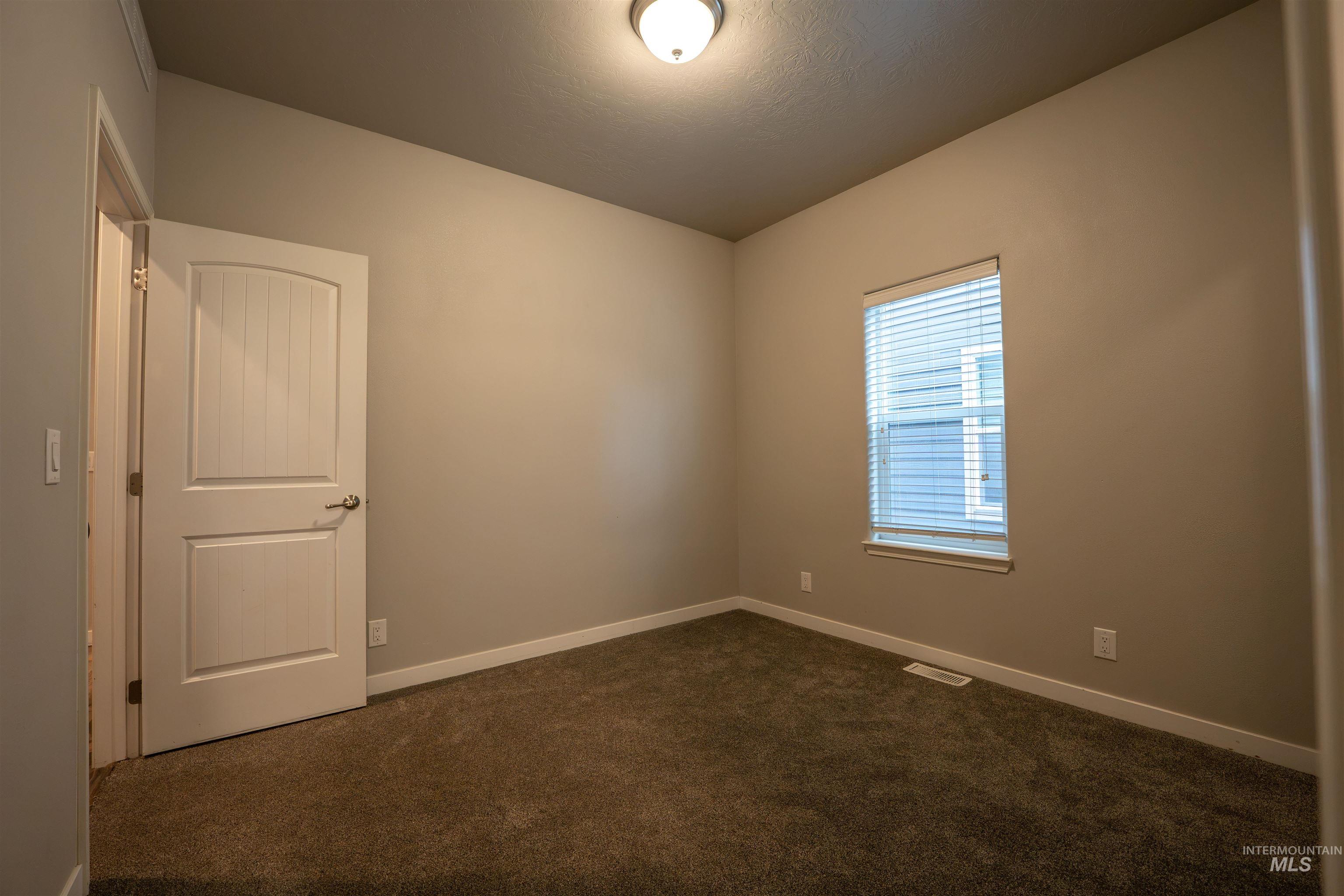 6414 W Russett Property Photo 22
