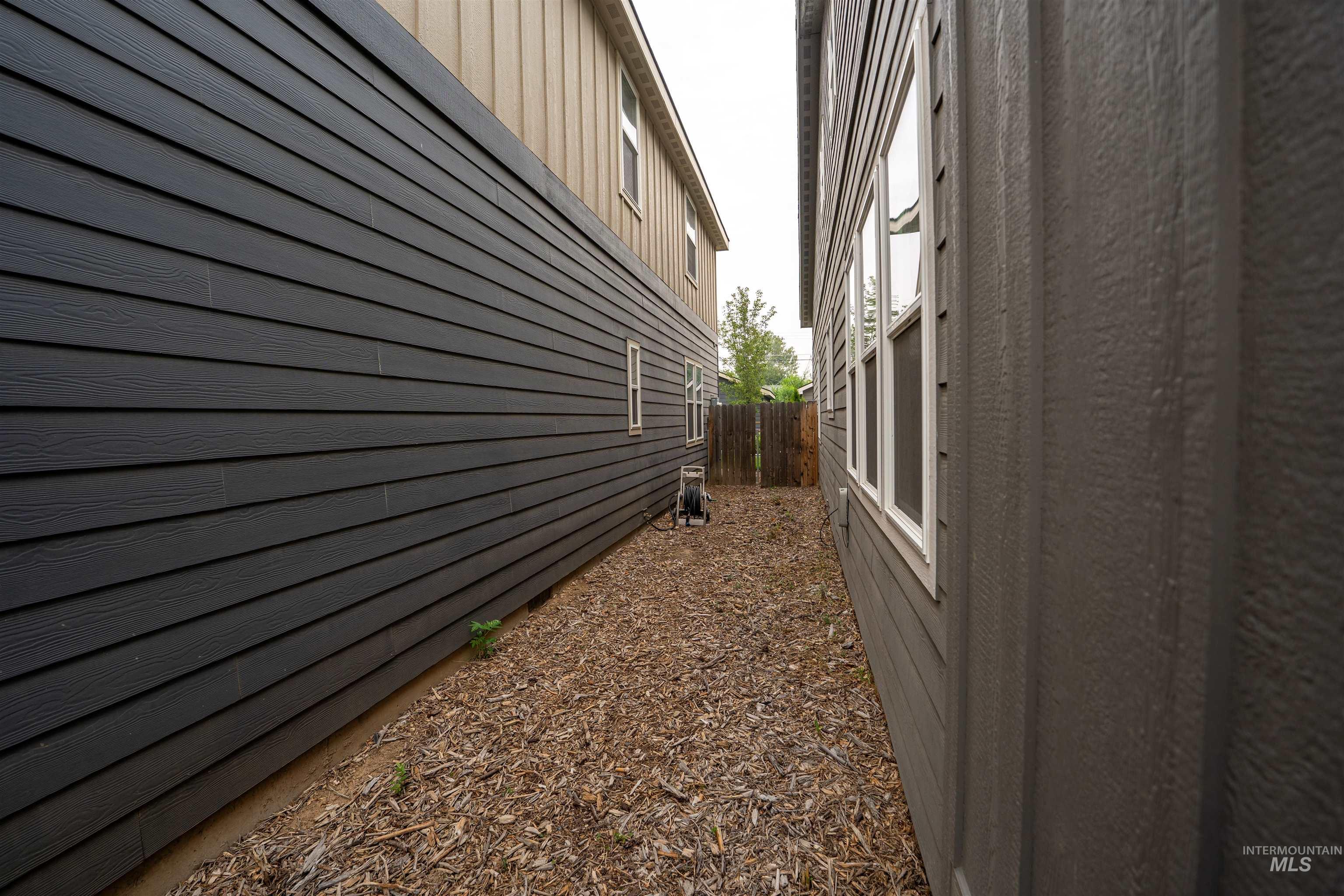 6414 W Russett Property Photo 33