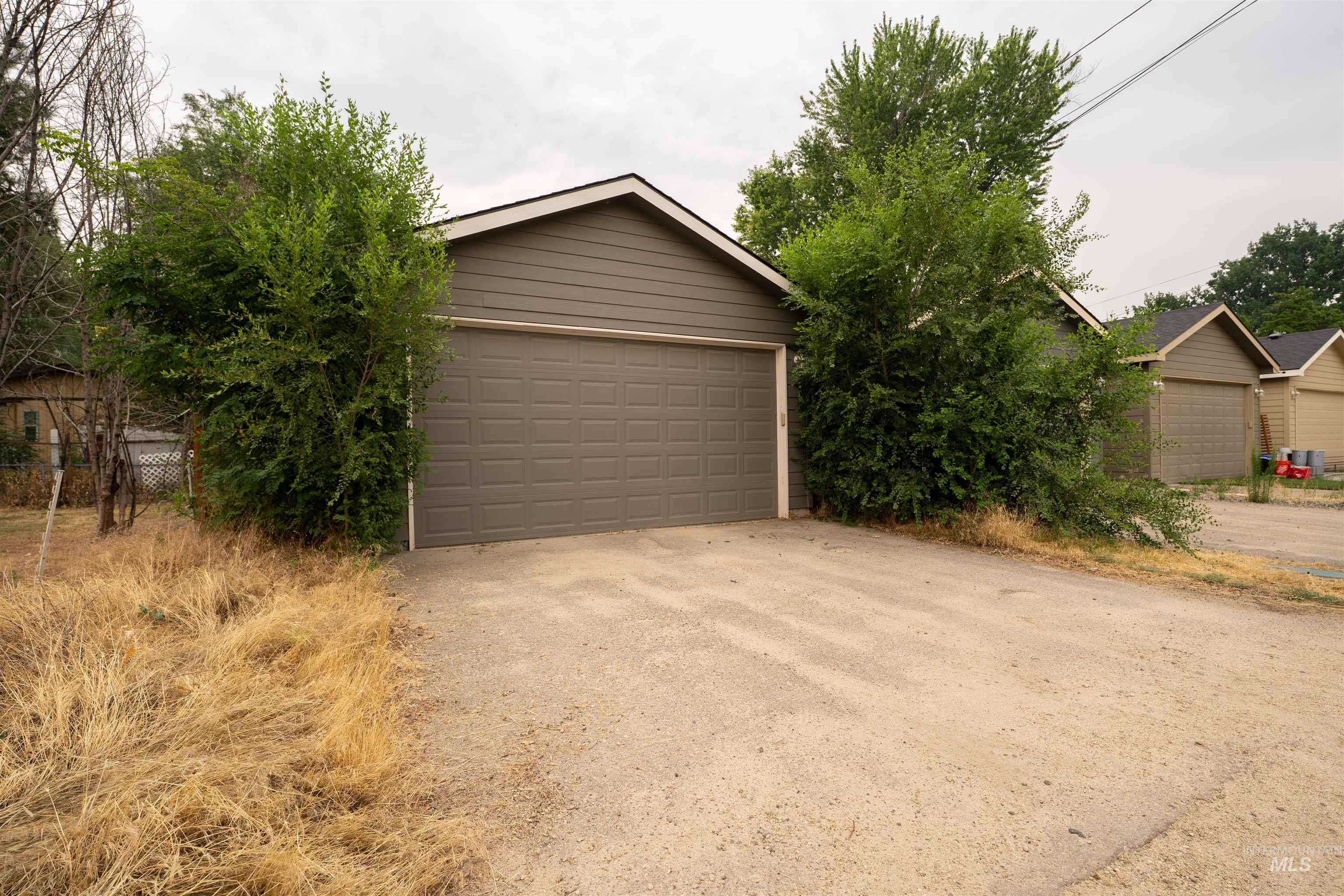 6414 W Russett Property Photo 35