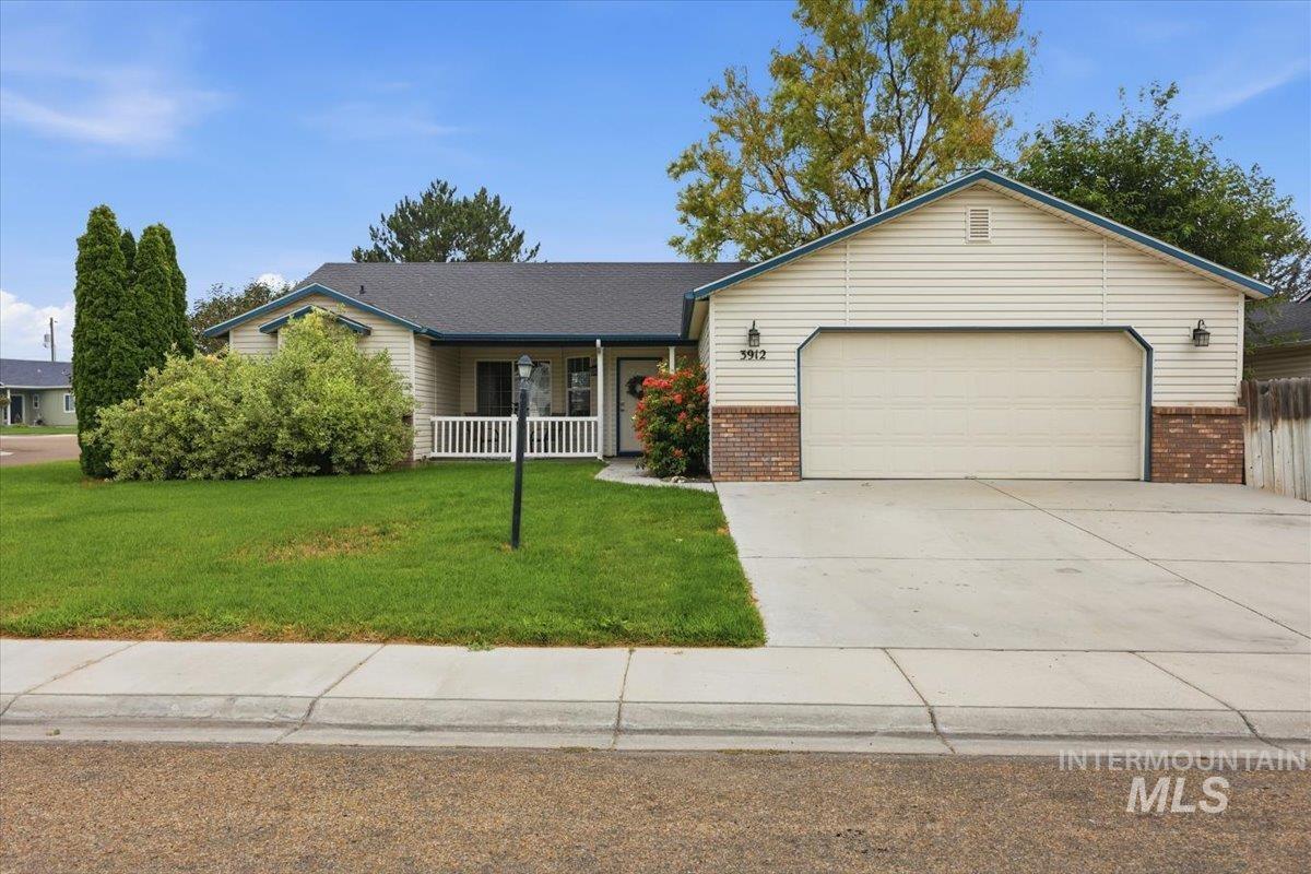 3912 Stonegate Way Property Photo 3