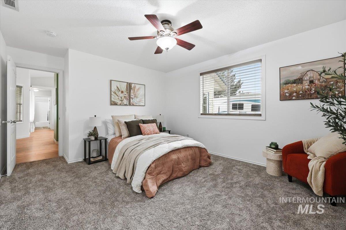3912 Stonegate Way Property Photo 16