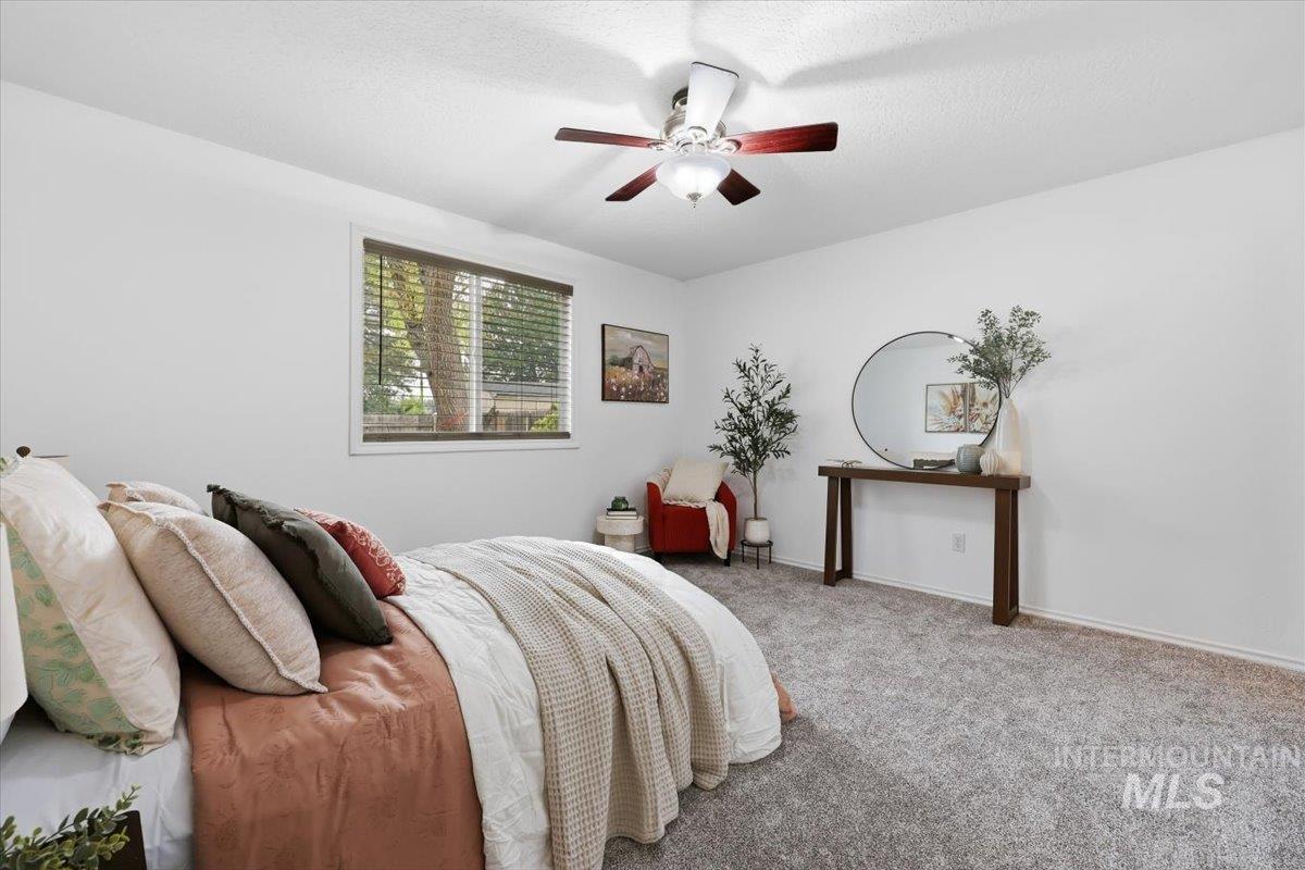 3912 Stonegate Way Property Photo 17