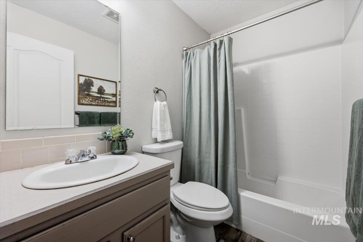 3912 Stonegate Way Property Photo 28