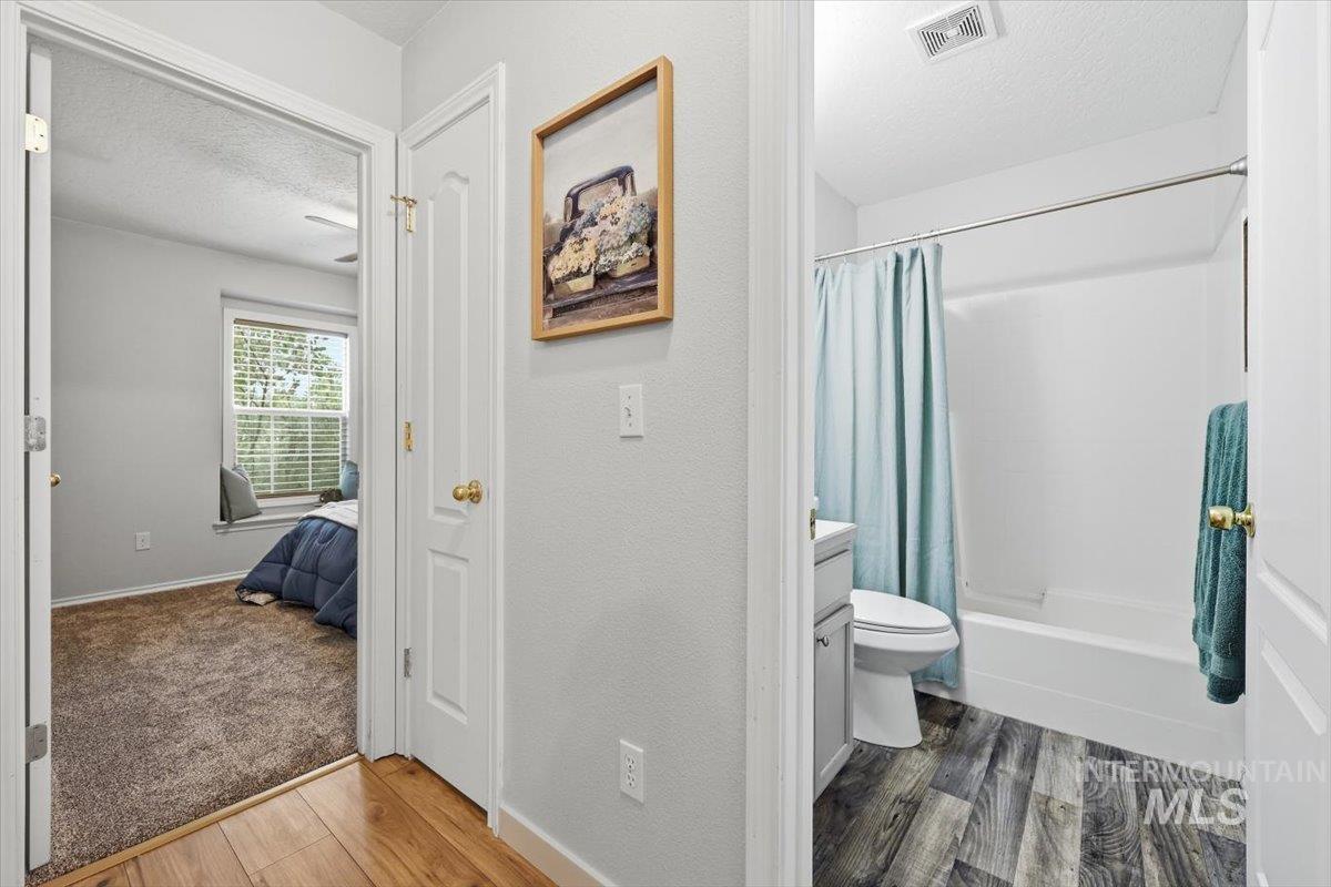 3912 Stonegate Way Property Photo 29