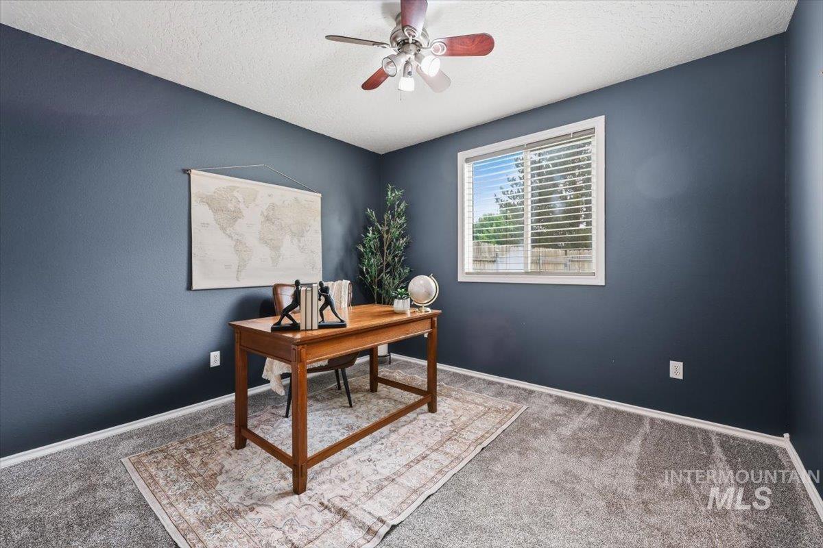 3912 Stonegate Way Property Photo 30