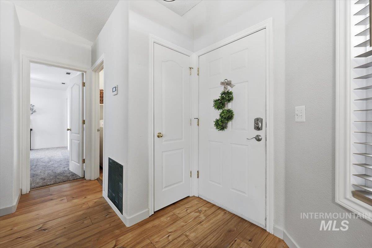 3912 Stonegate Way Property Photo 32