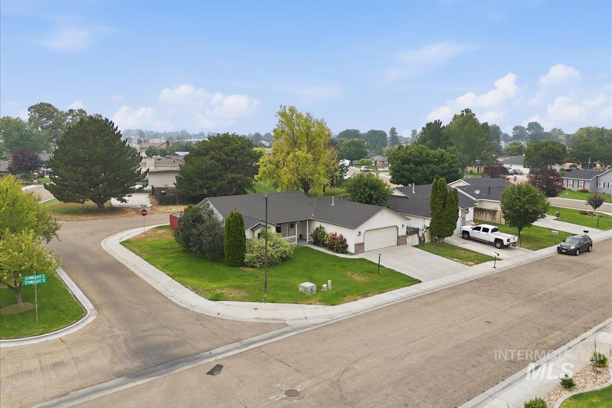 3912 Stonegate Way Property Photo 40