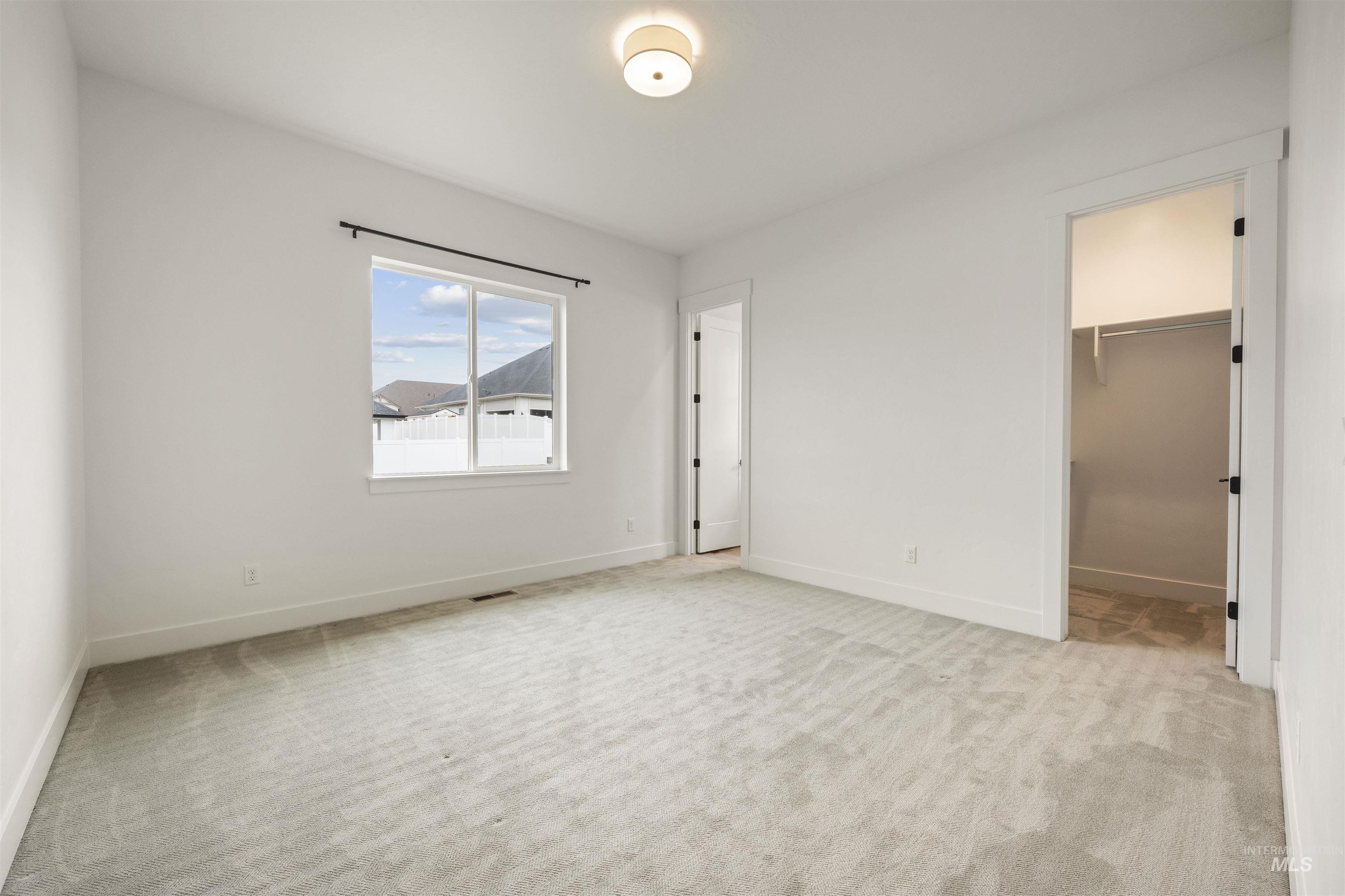 2941 N Staghaven Ave Property Photo 34
