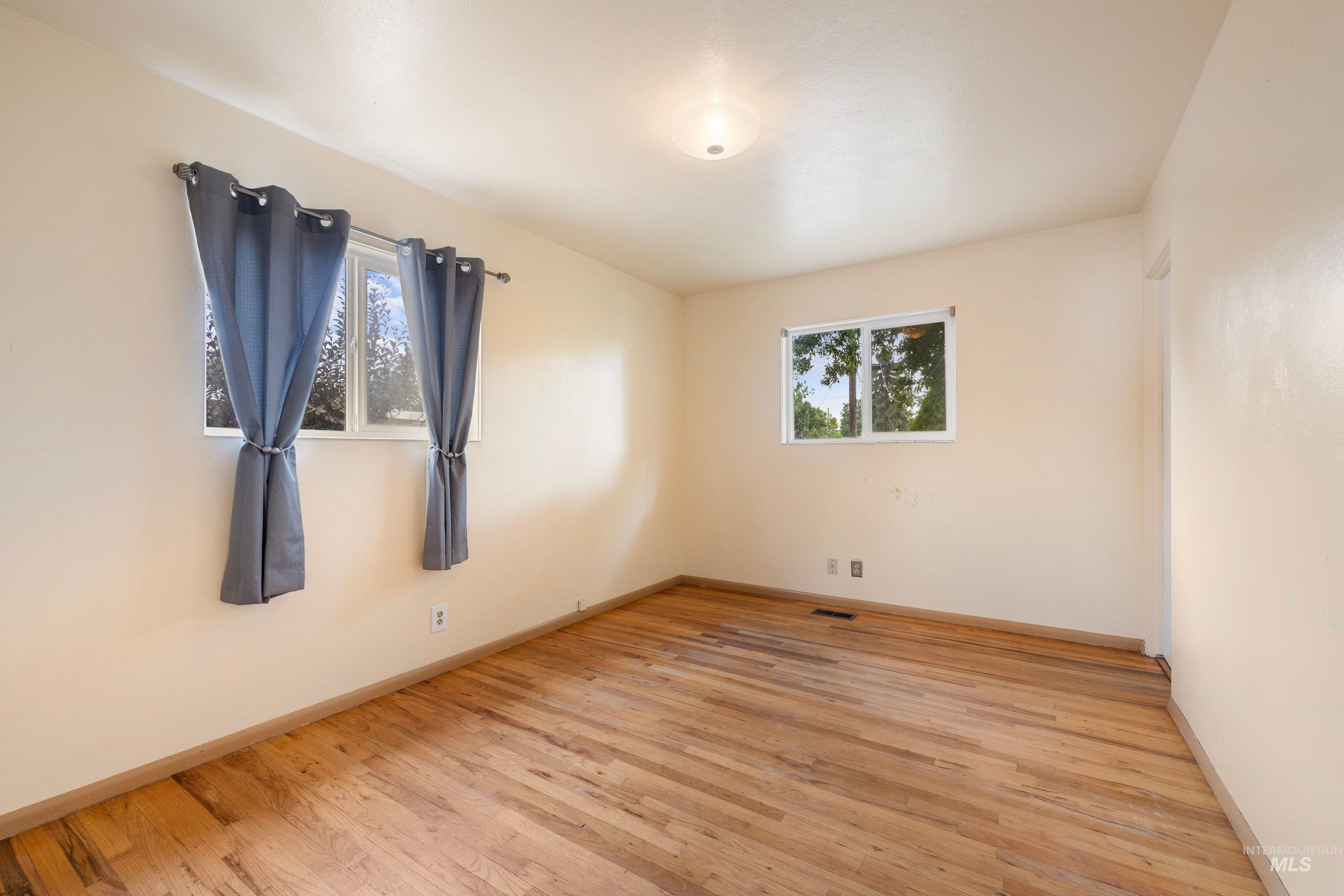 6307 W Colonial Drive Property Photo 12