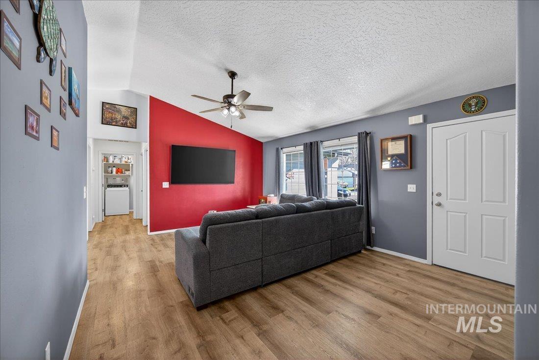 3408 S Michigan Ave Property Photo 4